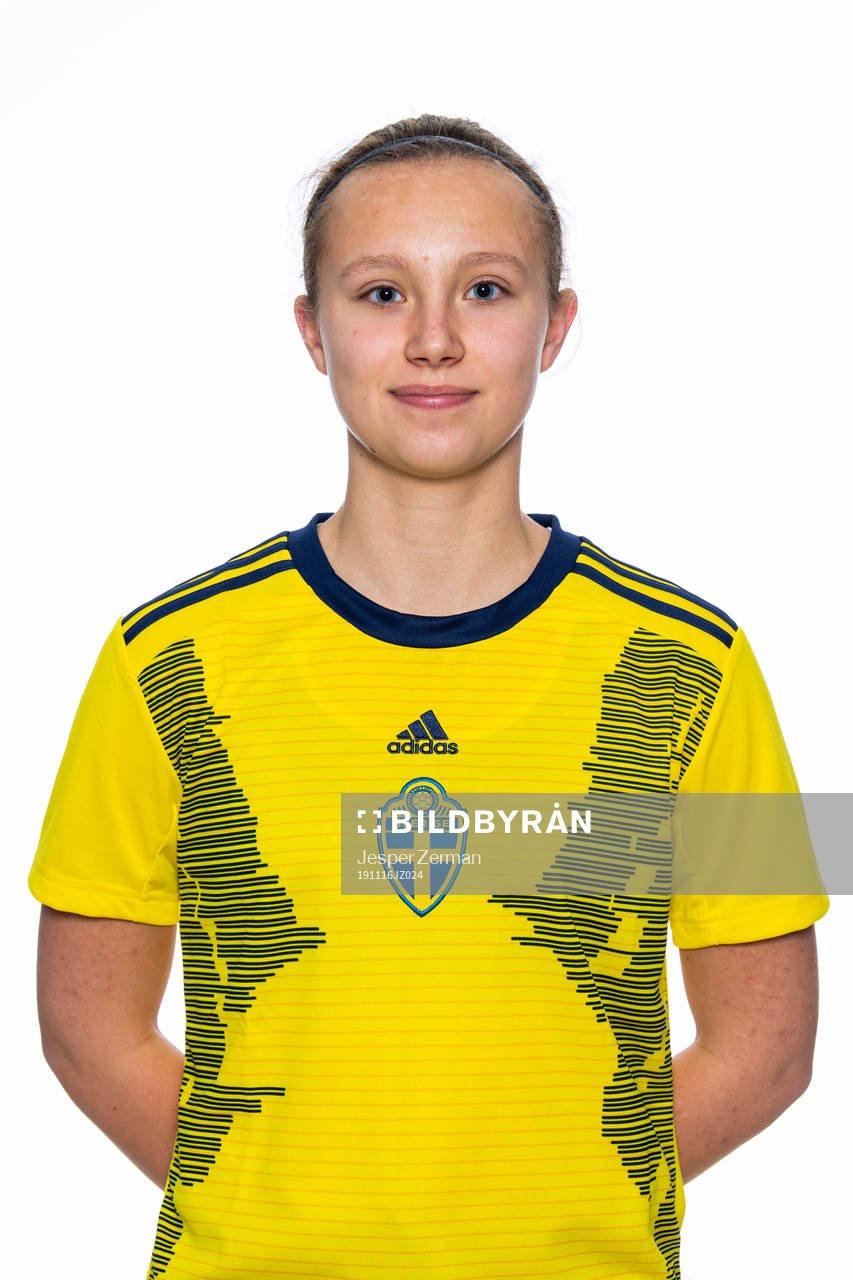Wilma Nyberg i F15-landslaget