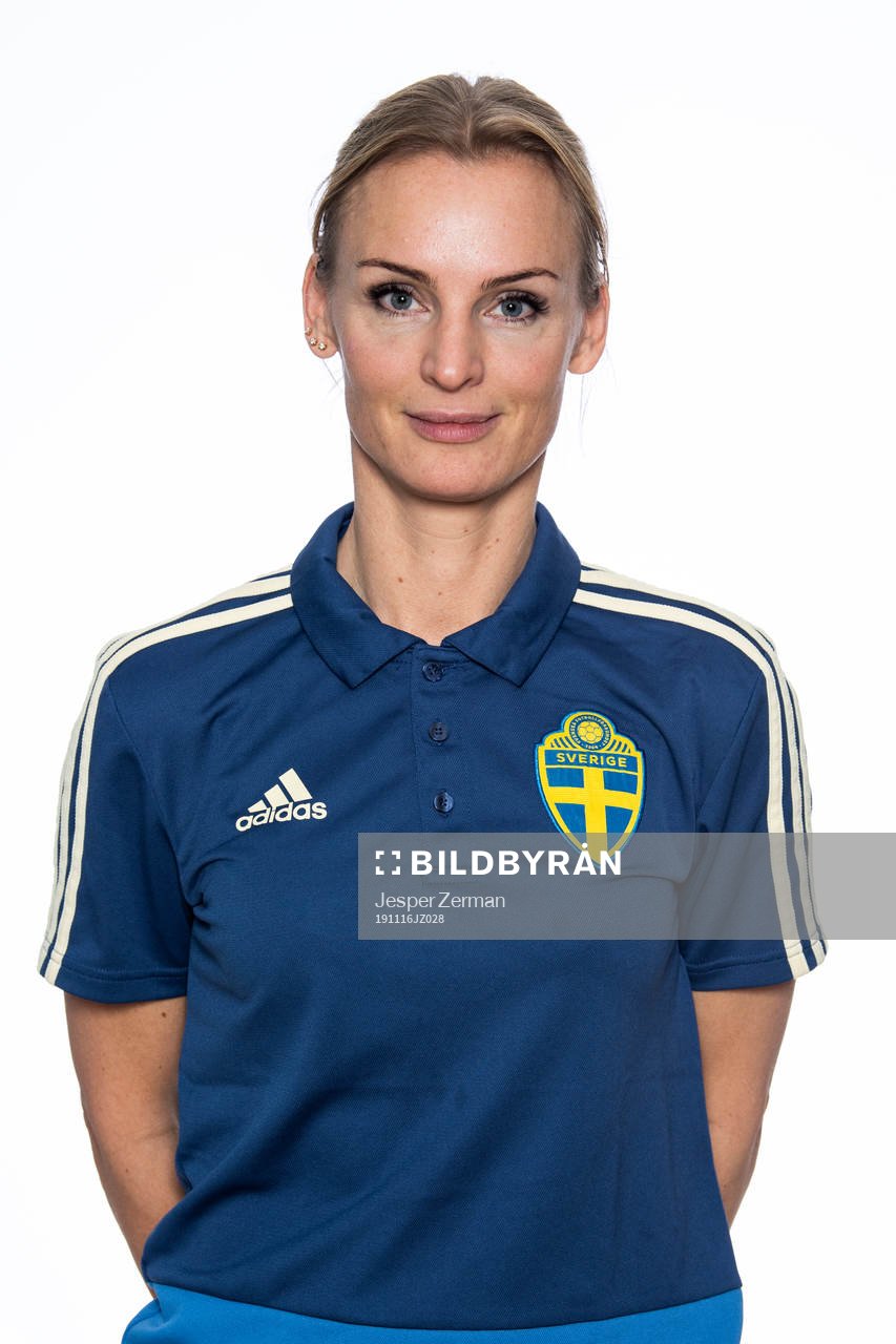 Fysioterapeut Petra Lundquist i F15-landslaget