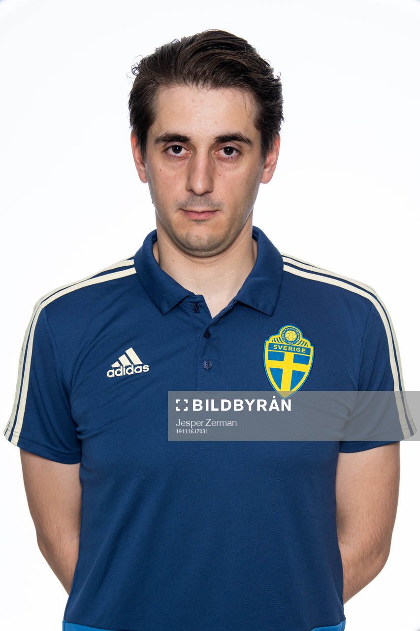 Tränare Izet Kaljic i F15-landslaget