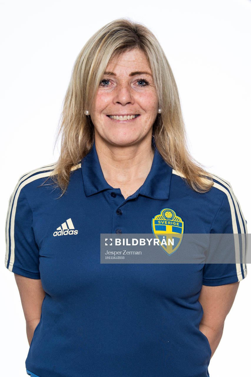 Tränare Anette Mogren i F15-landslaget