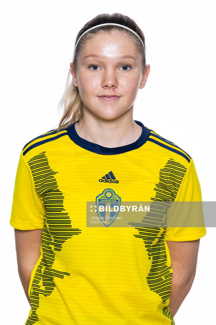 Tindra Johansson i F15-landslaget