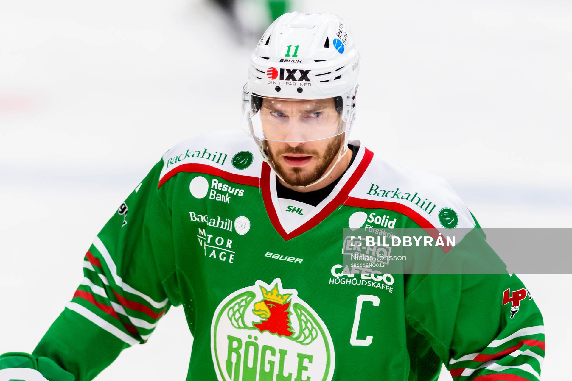 Rögles Mattias Sjögren innan ishockeymatchen i SHL mellan