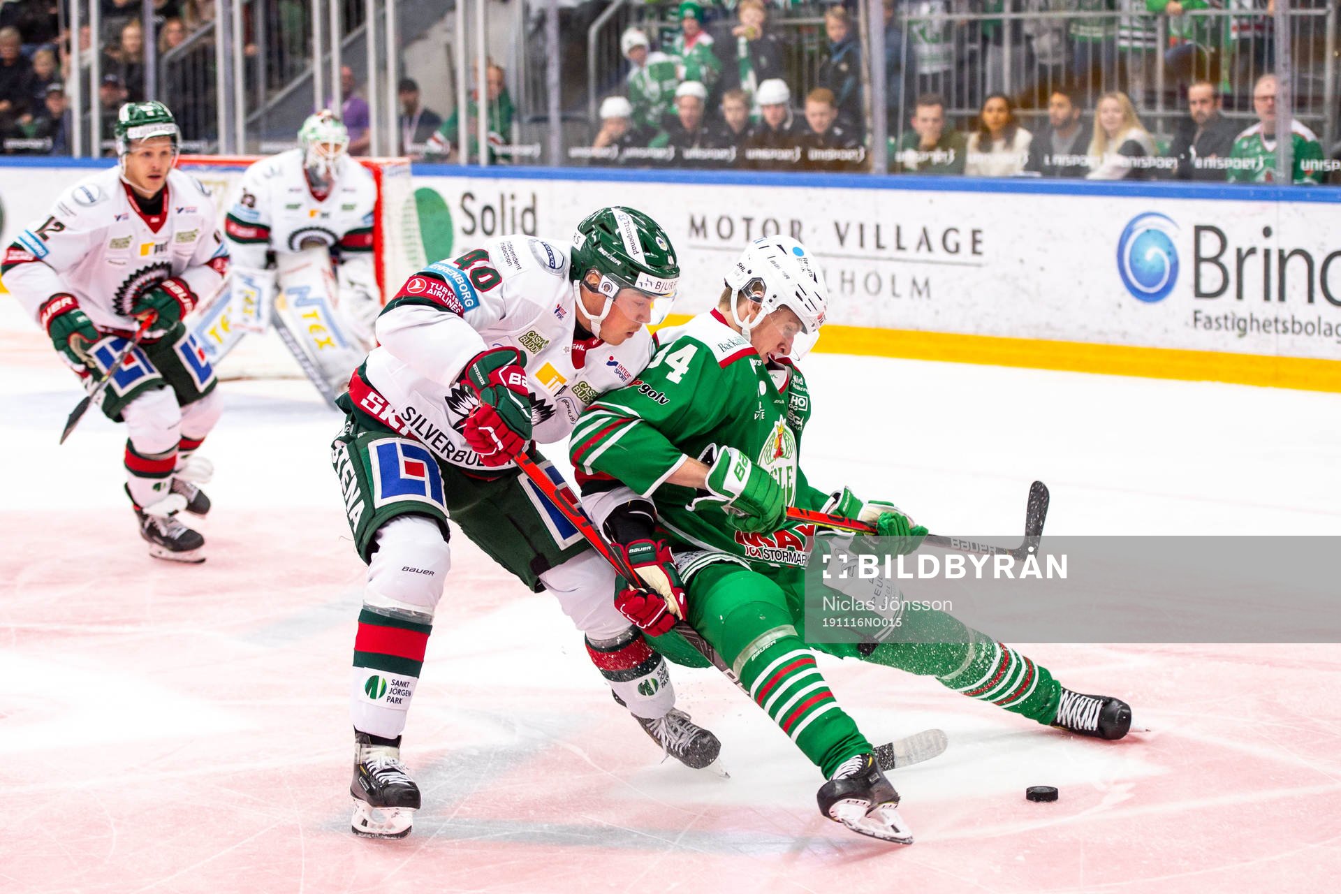 Frölundas Joel Mustonen och Rögles Adam Edström