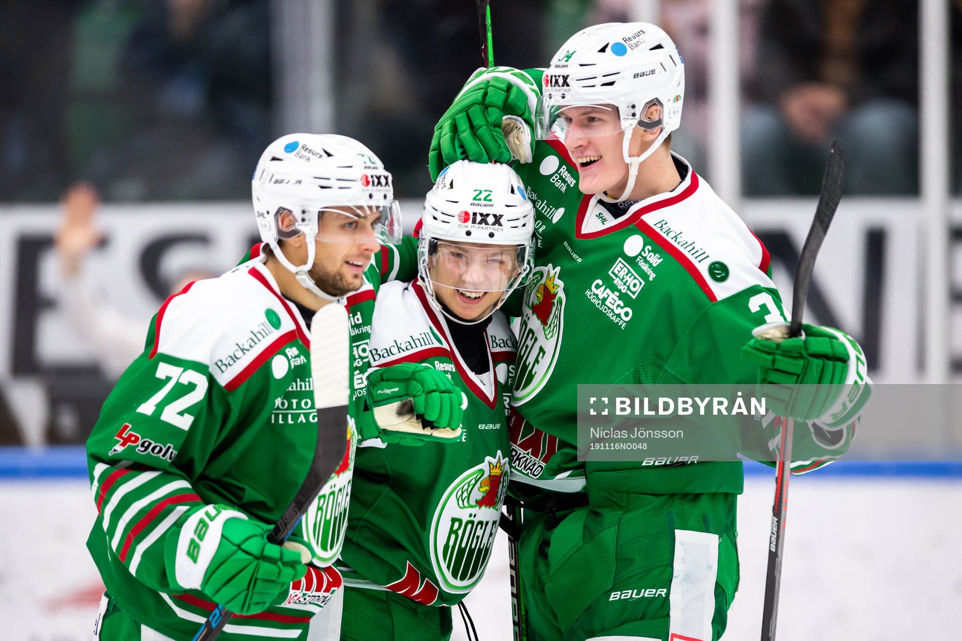Rögles Daniel Zaar, Samuel Jonsson och Adam Edström jublar