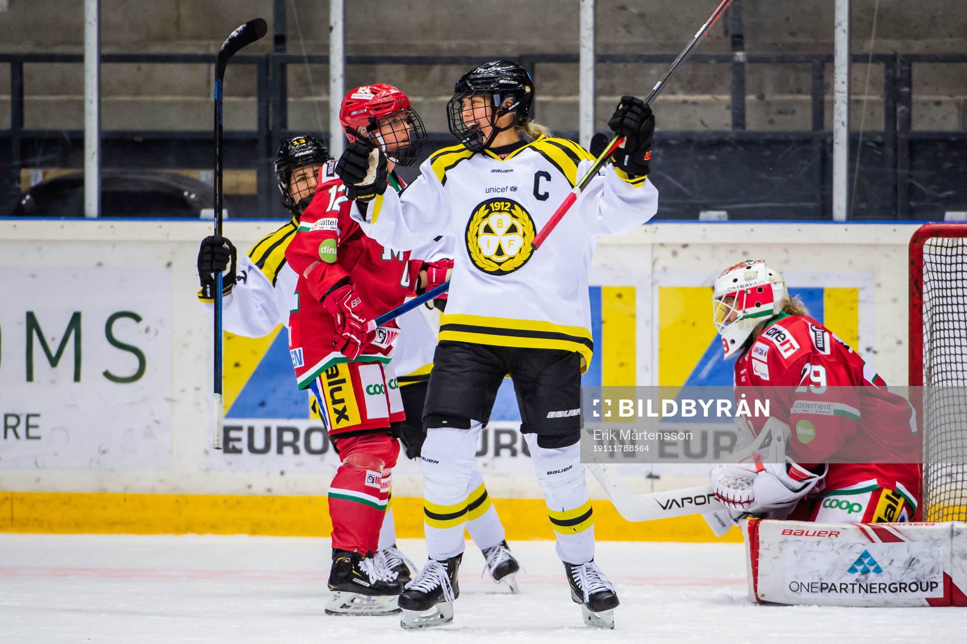 Brynäs Erika Grahm jublar