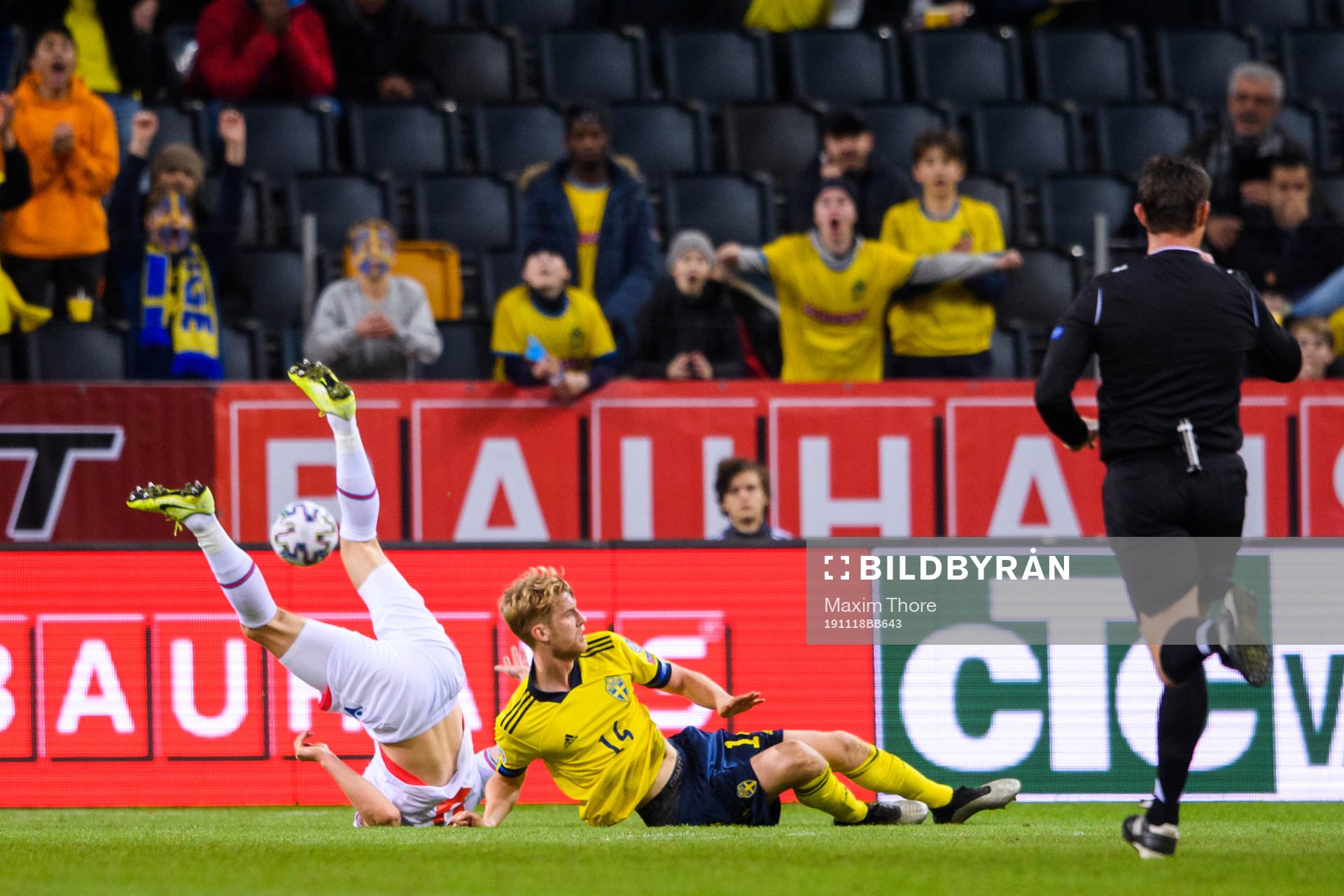 Filip Helander of Sweden and Gilli Rólantsson of Faroe