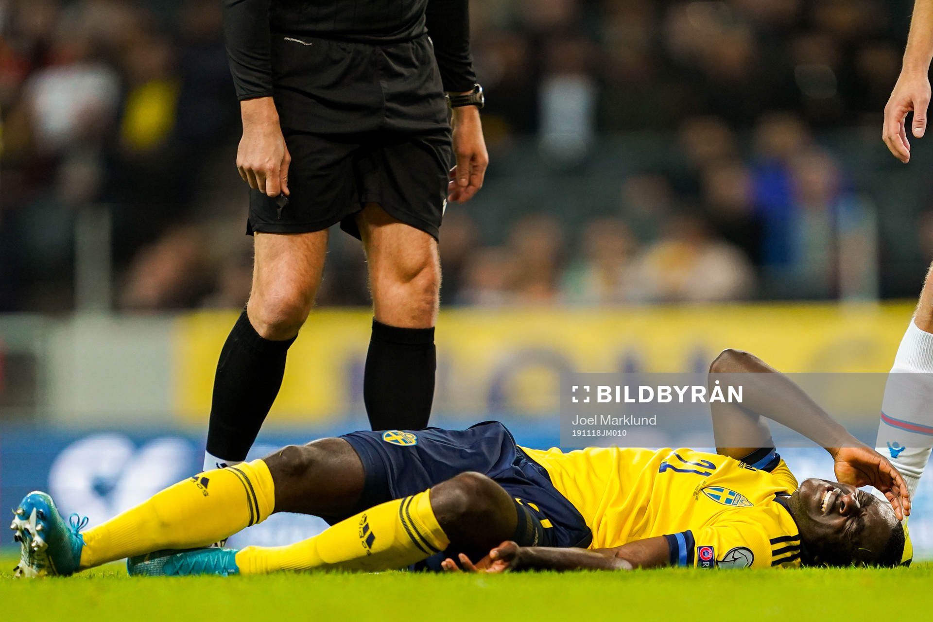 Ken Sema of Sweden in pain