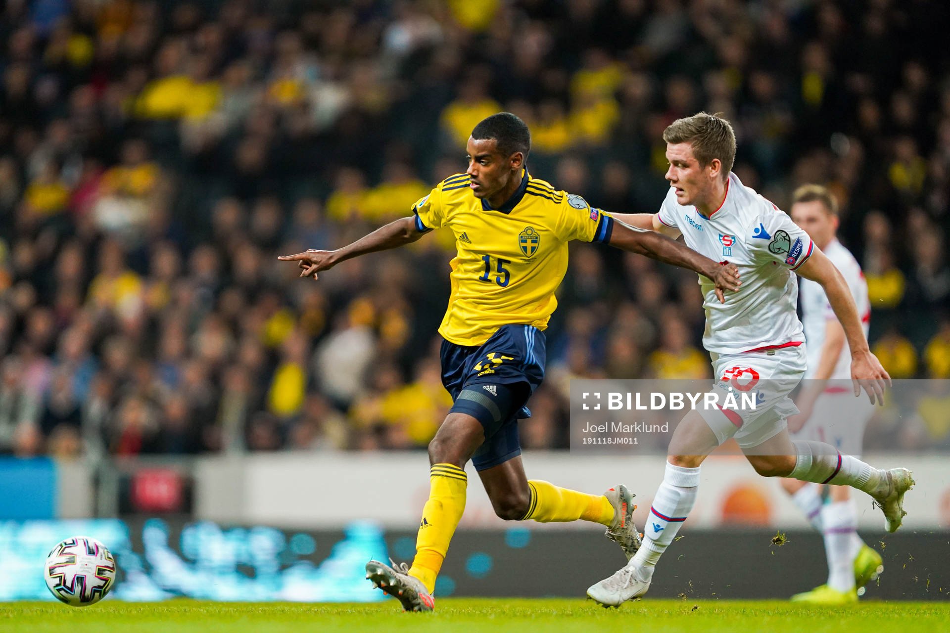 Alexander Isak of Sweden and Joannes Bjartalid of Faroe