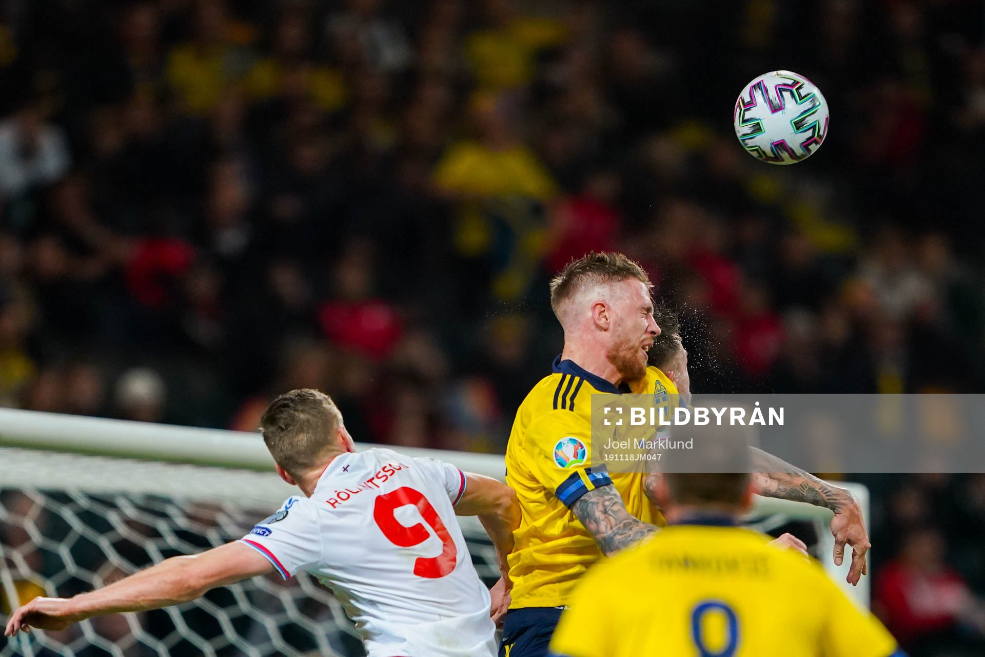 Gilli Rólantsson of Faroe Islands and Pontus Jansson of