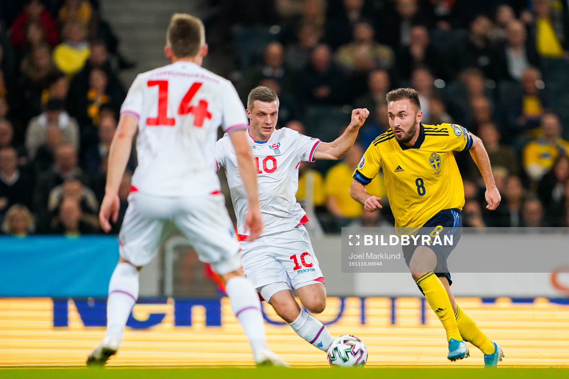 Solvi Vatnhamar of Faroe Islands and Muamer Tankovic of
