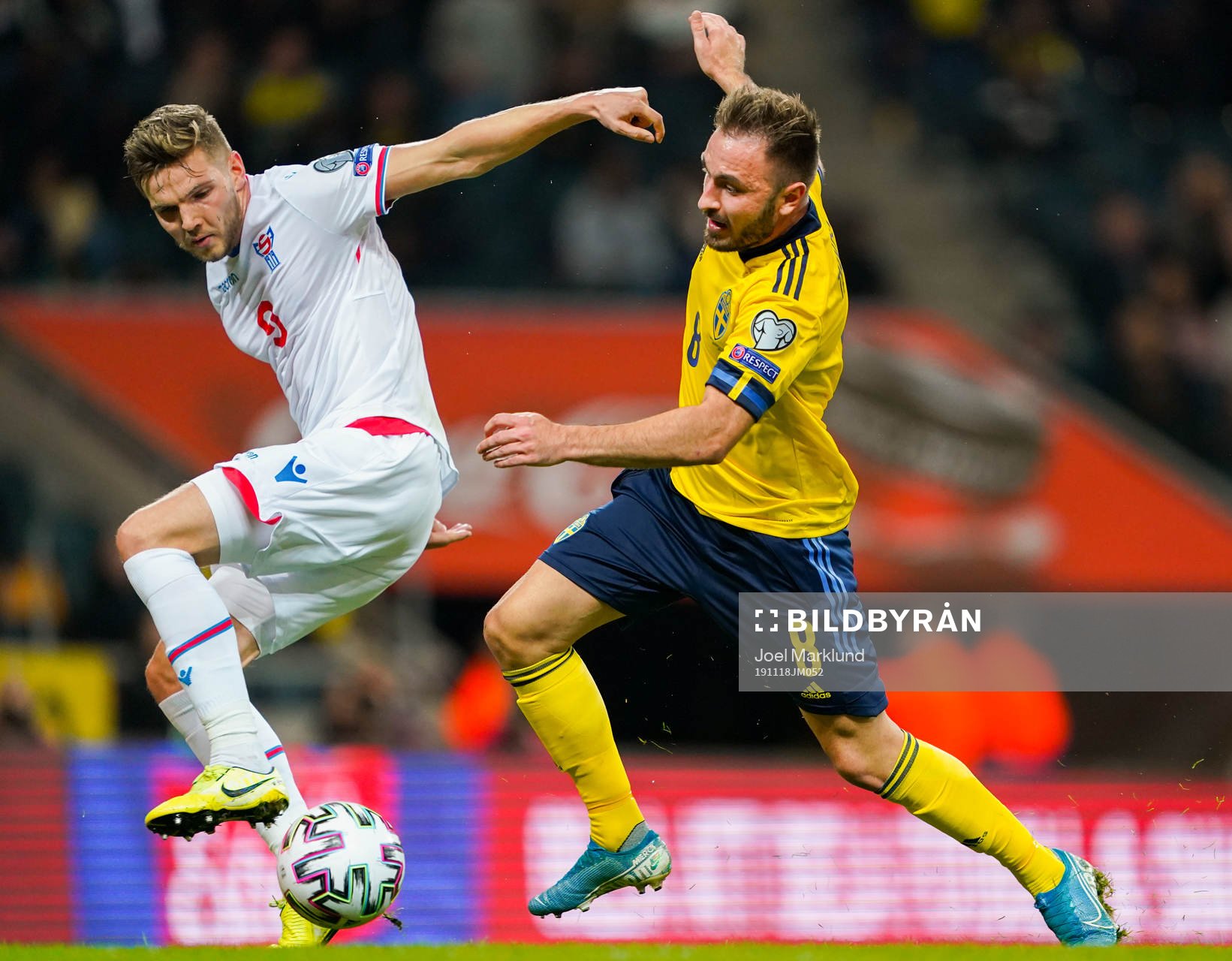 Gilli Rólantsson of Faroe Islands and Muamer Tankovic of