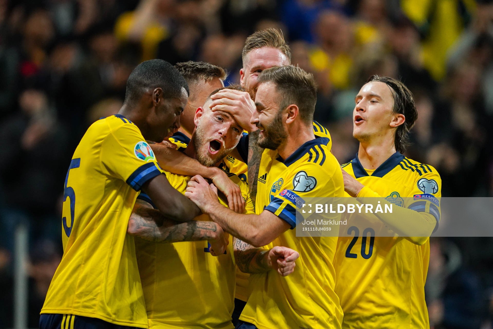 John Guidetti of Sweden celebrate with teammates
