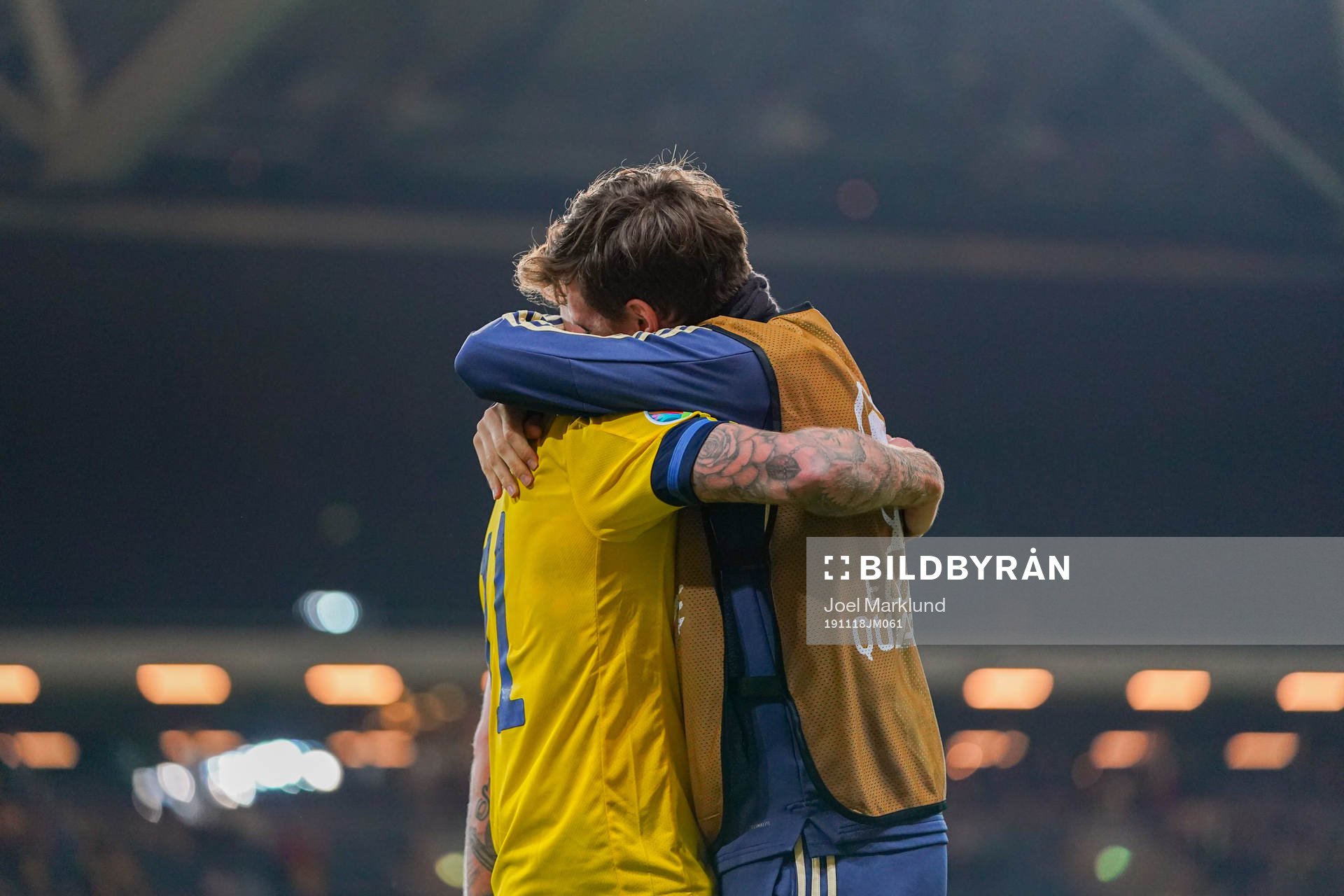John Guidetti of Sweden celebrate with Victor Nilsson