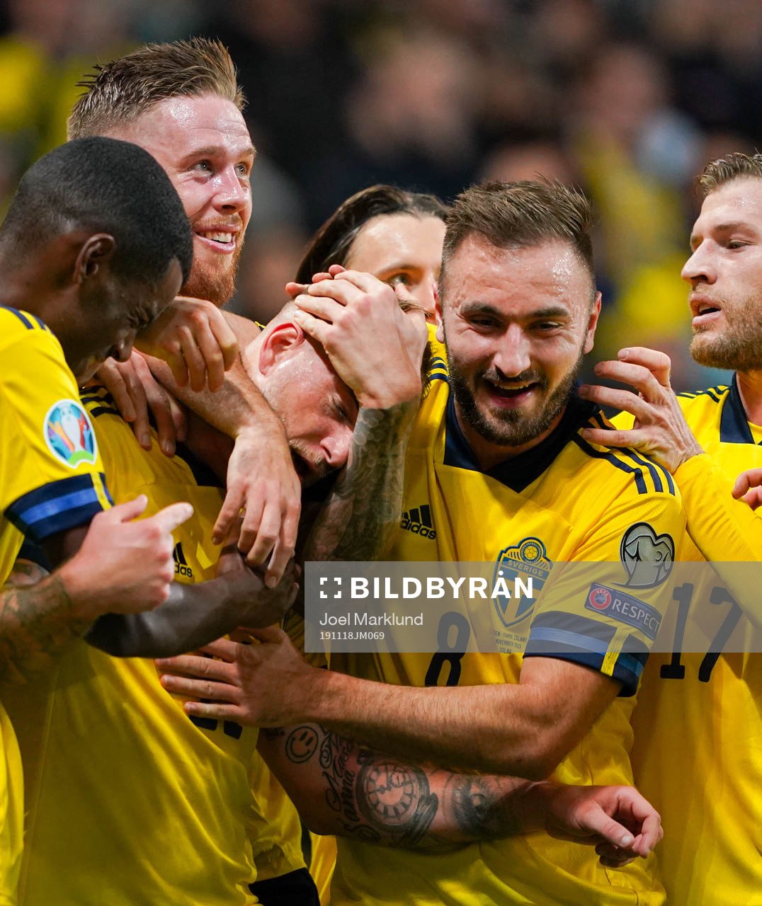 John Guidetti of Sweden celebrate with teammates