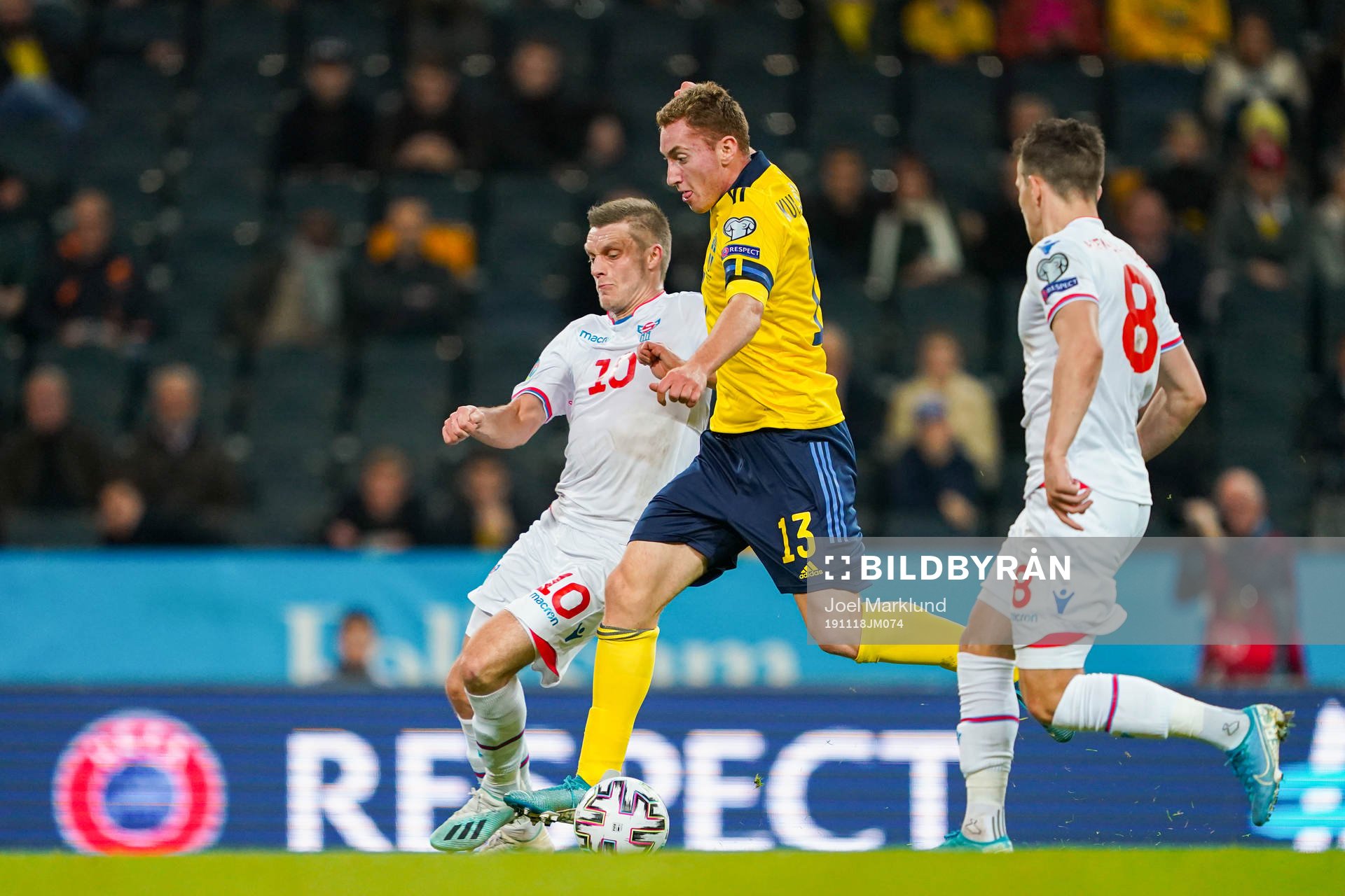 Solvi Vatnhamar of Faroe Islands and Dejan Kulusevski of