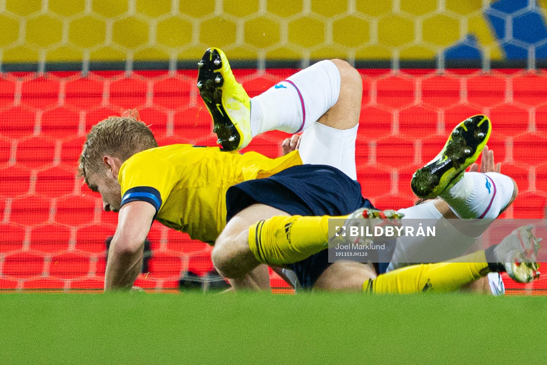 Filip Helander of Sweden and Gilli Rólantsson of Faroe