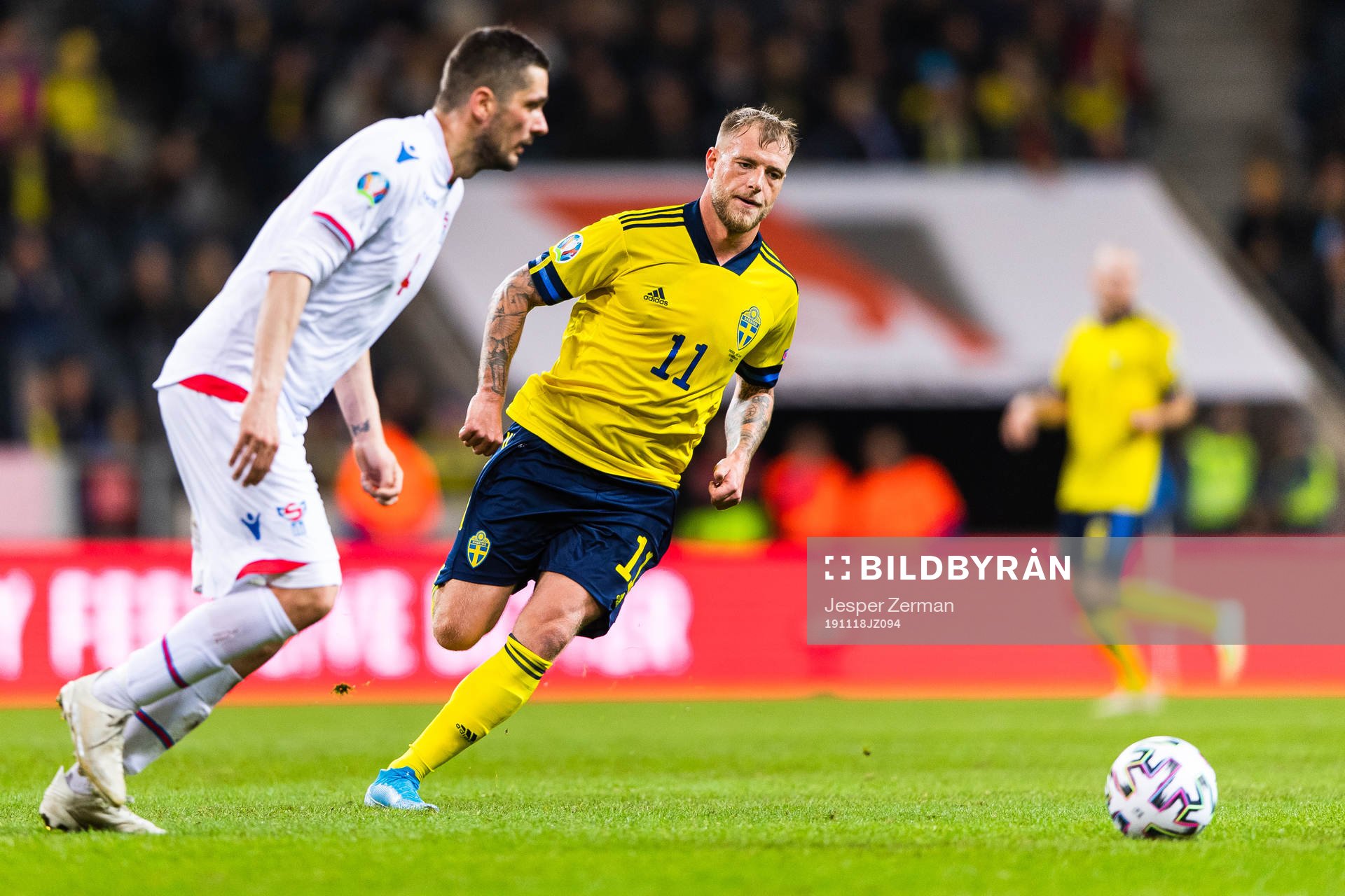 Atli Gregersen of Faroe Islands and John Guidetti of Sweden