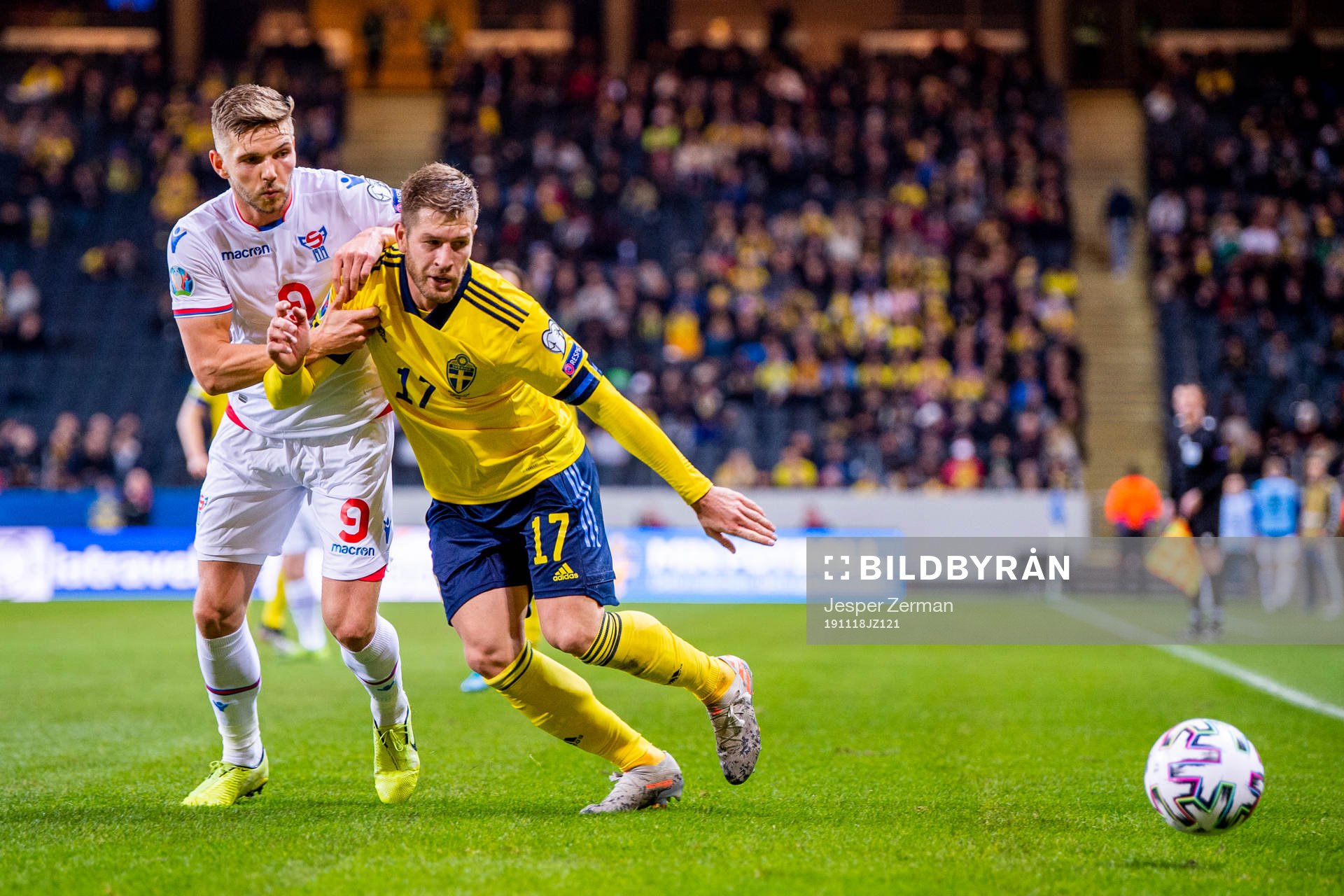 Gilli Rólantsson of Faroe Islands and Riccardo Gagliolo of