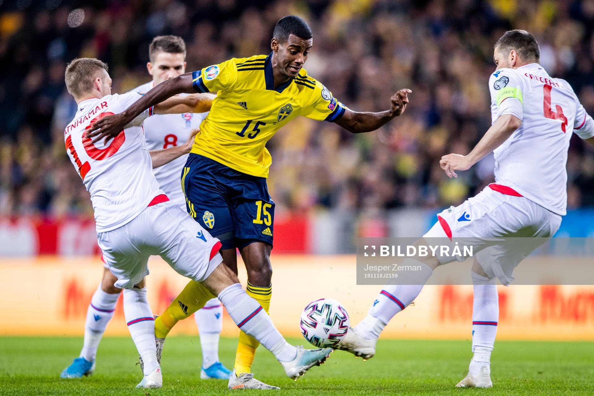 Alexander Isak of Sweden against Solvi Vatnhamar and Atli