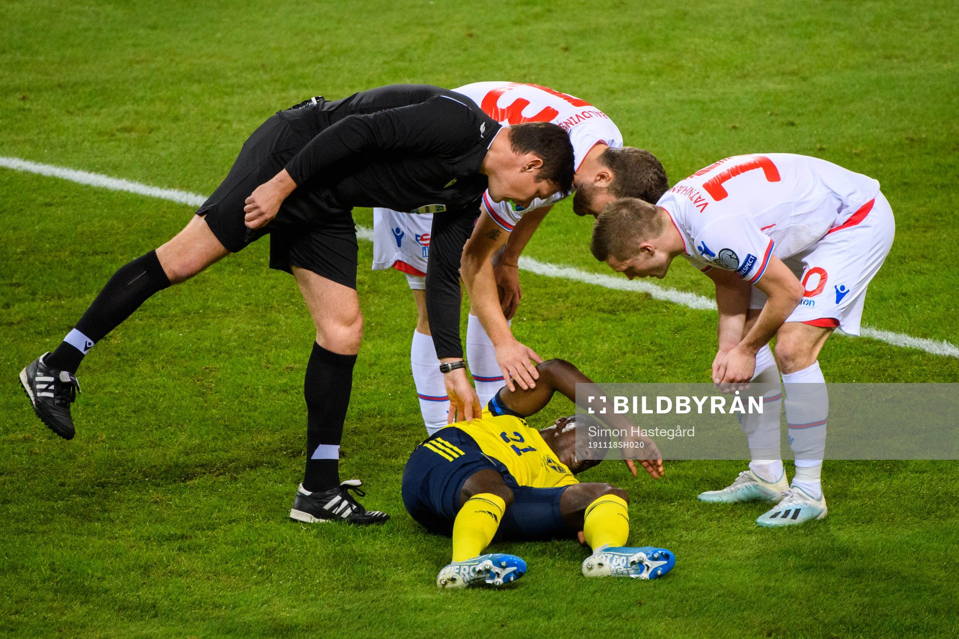Ken Sema of Sweden in pain