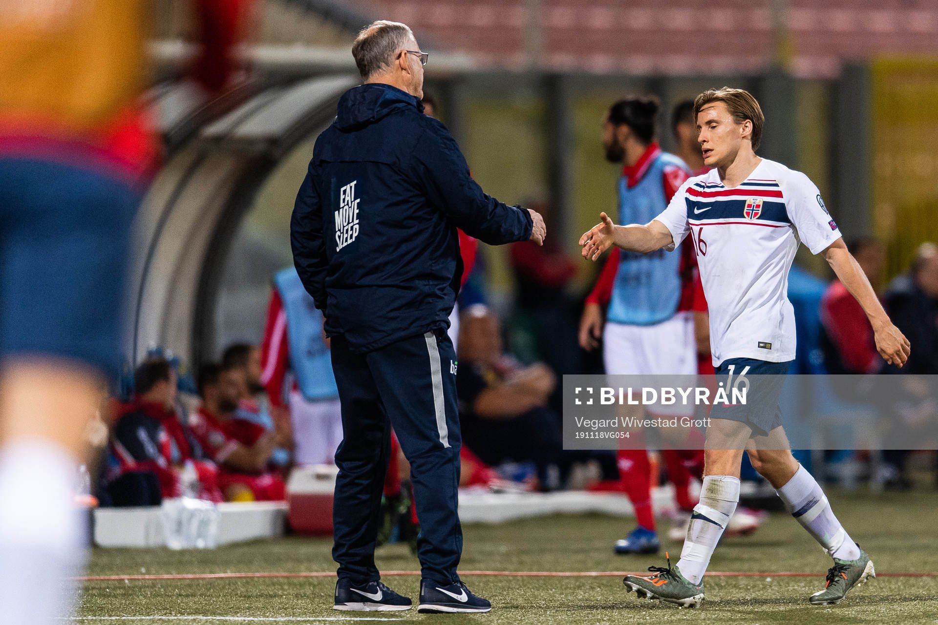 Lars Lagerbäck, head coach of Norway, and Jonas Svensson
