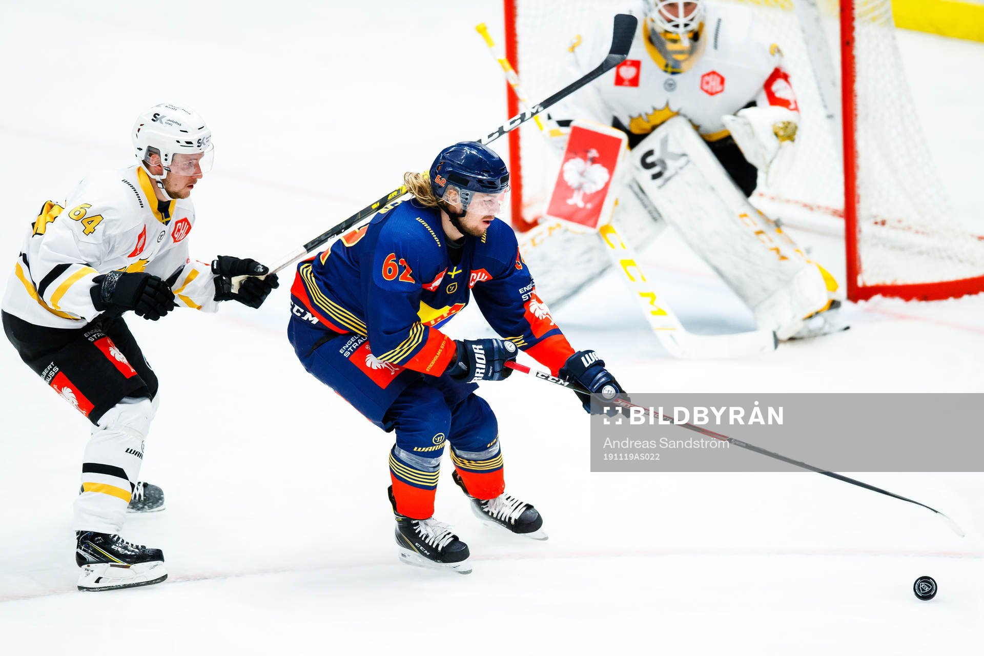 Jonathan Pudas of Skellefteå and Manuel Ågren of
