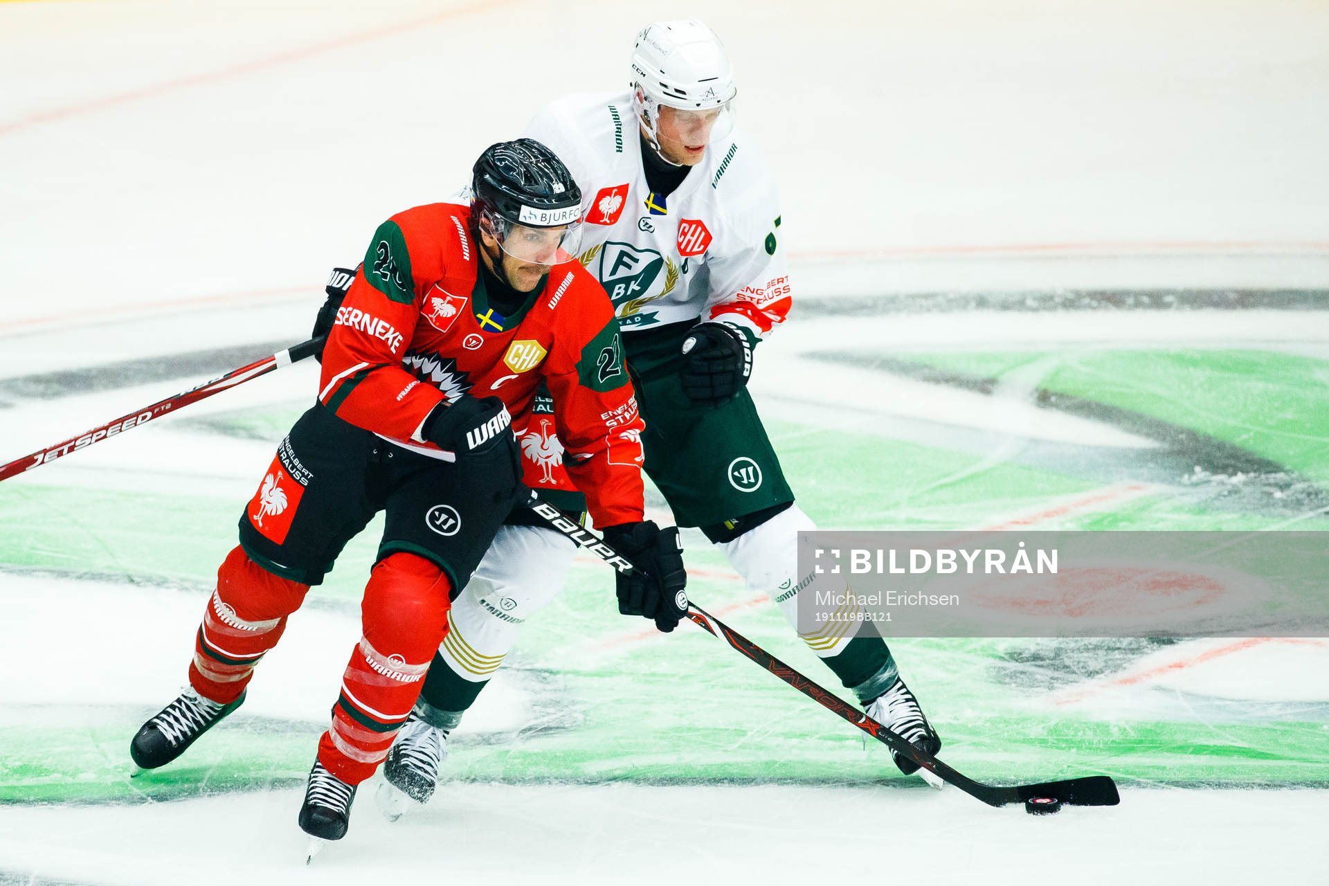 Joel Lundqvist Frölundas and Johan Ryno of Färjestad