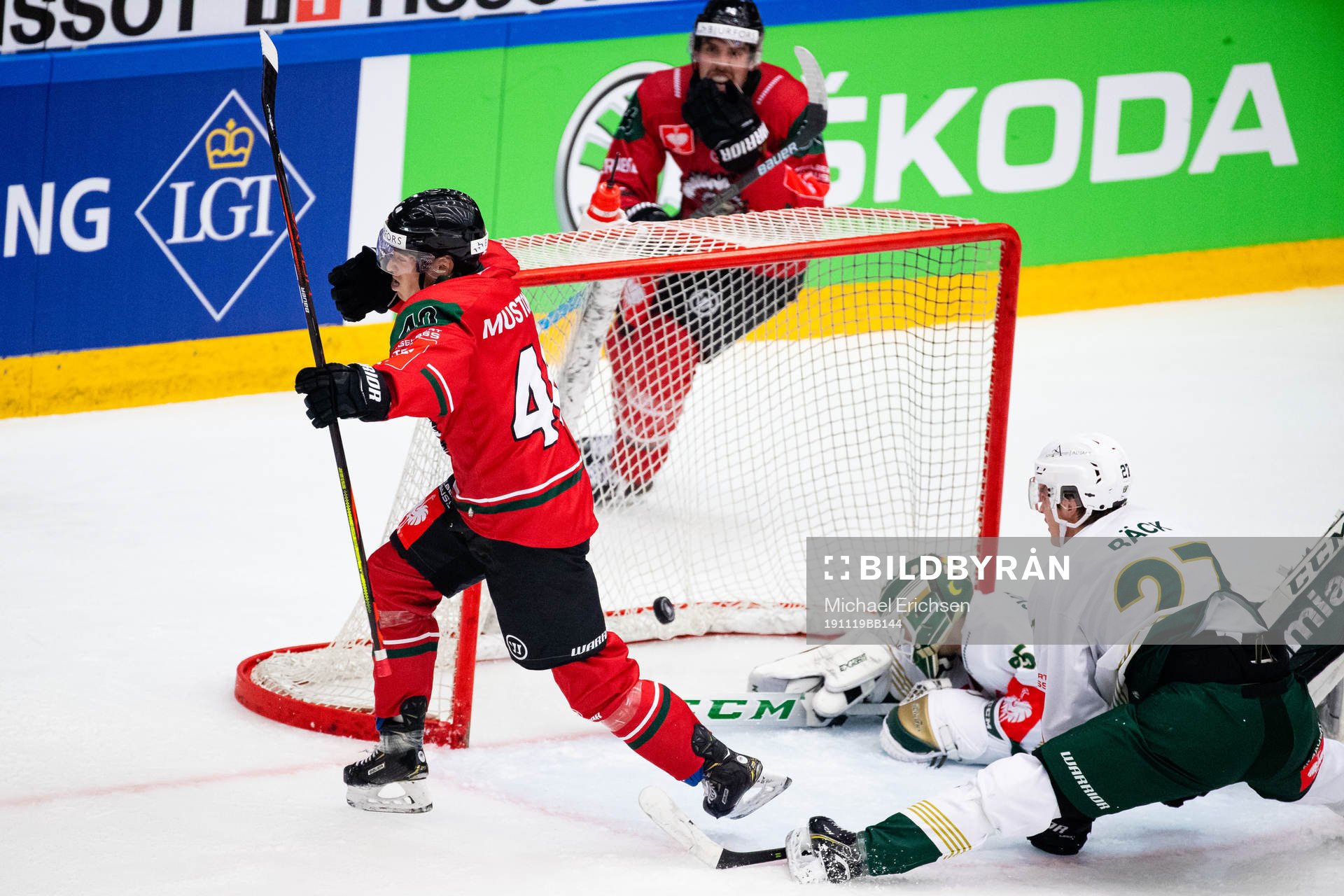 Joel Mustonen of Frölunda celebrates scoring 4-1