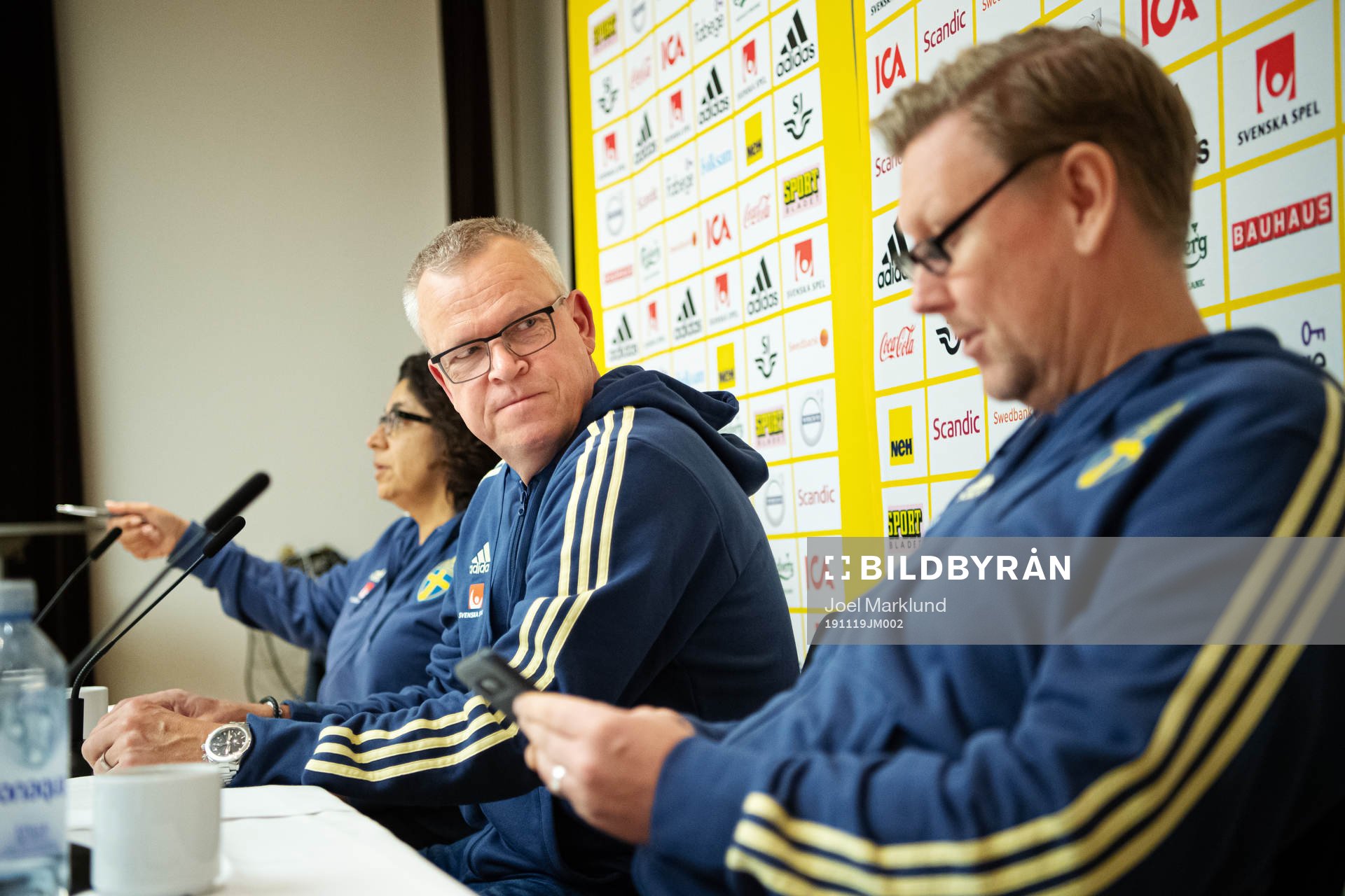 Head coach Janne Andersson and assistant coach Peter