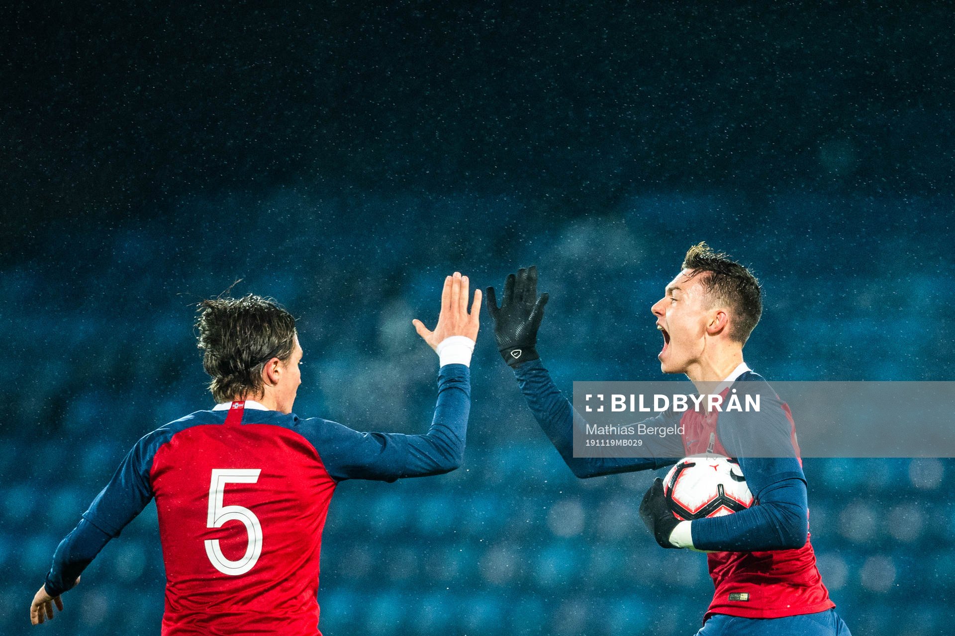 Jørgen Larsen and Christian Borchgrevink of Norway