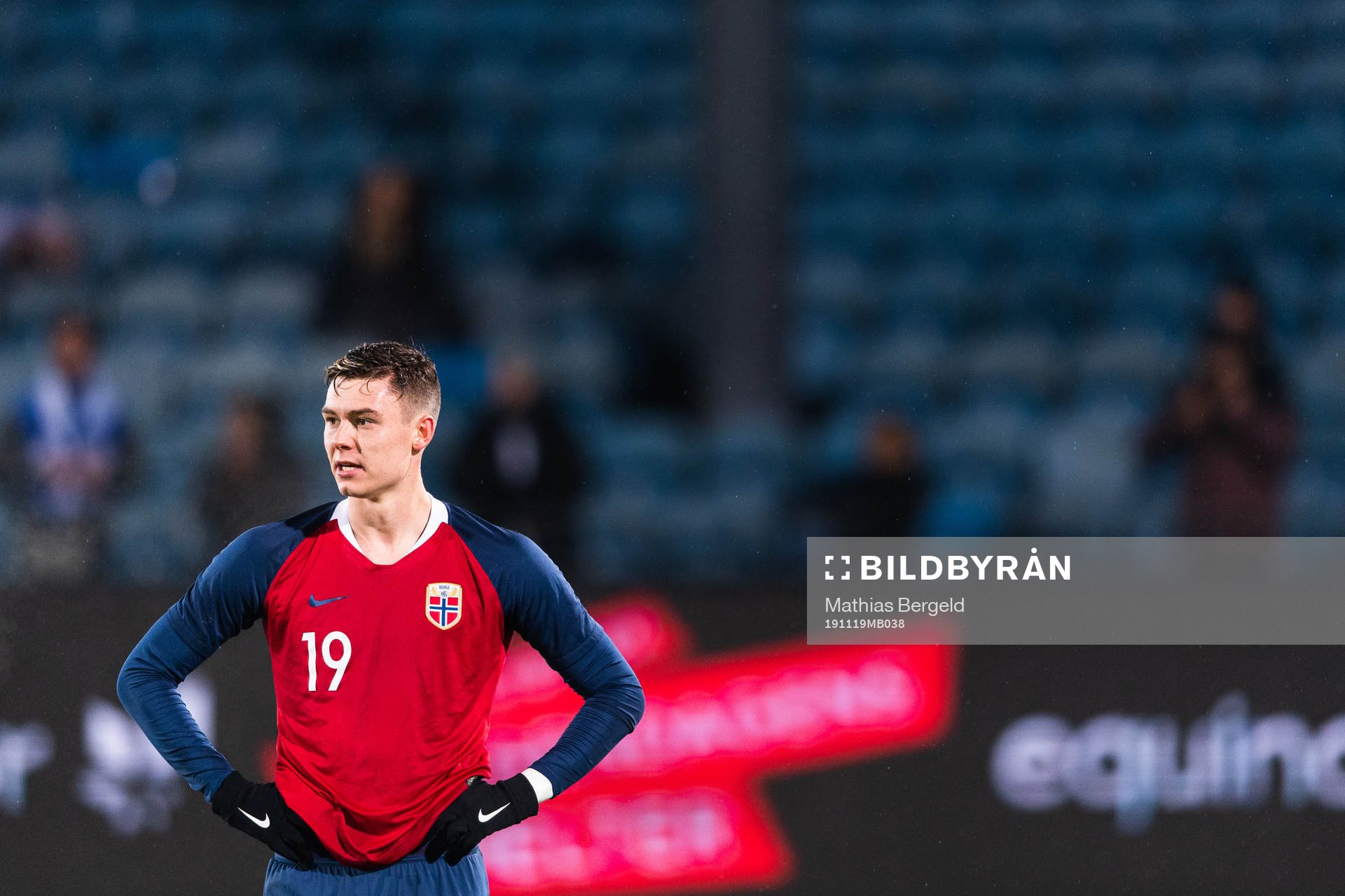 Jørgen Larsen of Norway looks dejected