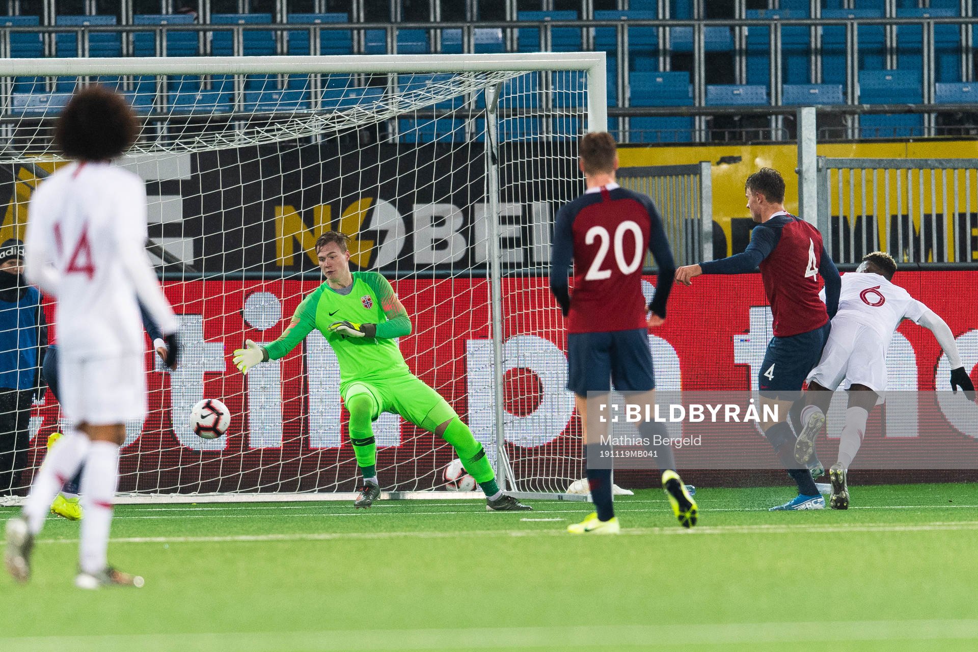 Florentino scores 0-3 behind goalkeeper Kristoffer Klaesson