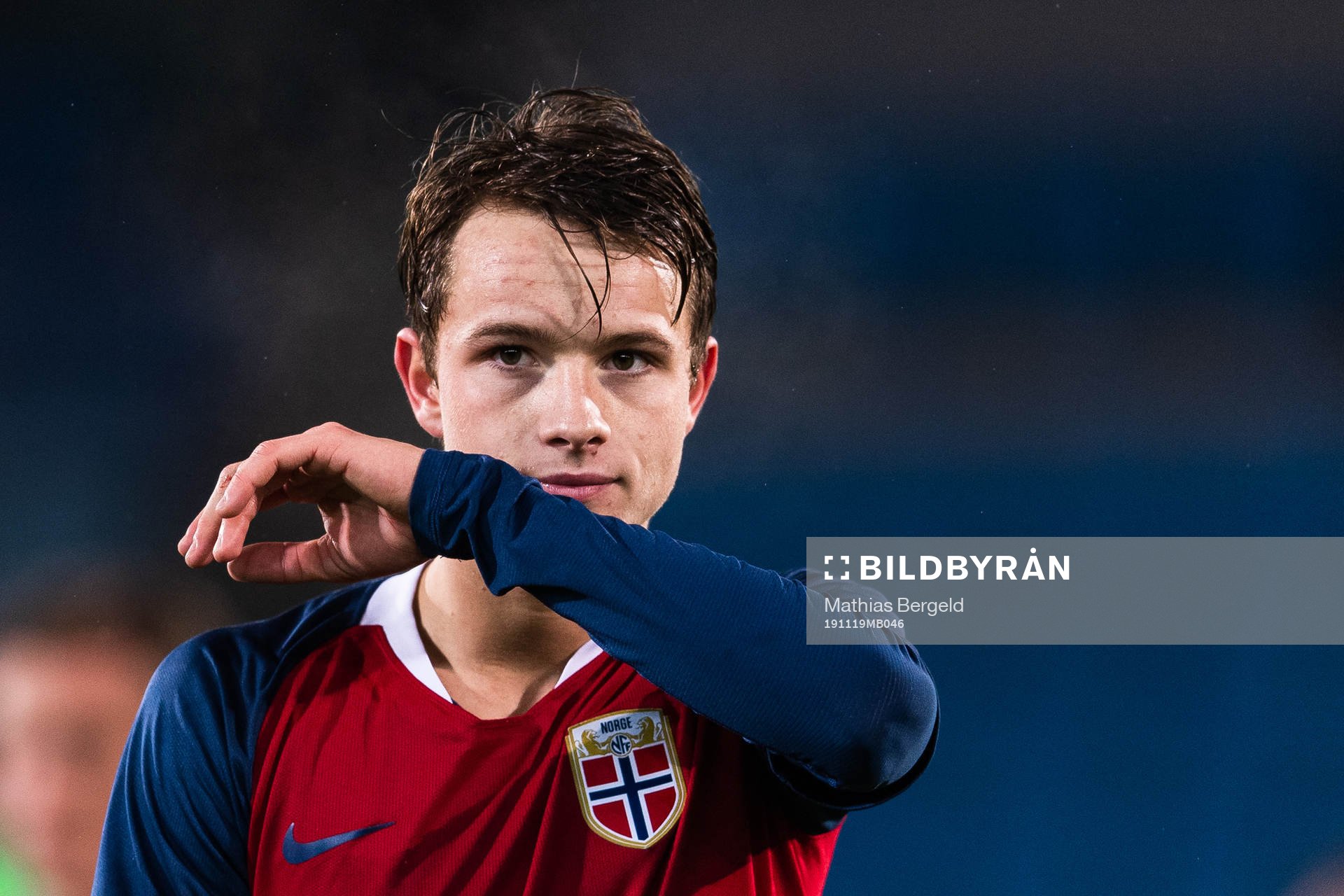 Håkon Evjen of Norway looks dejected