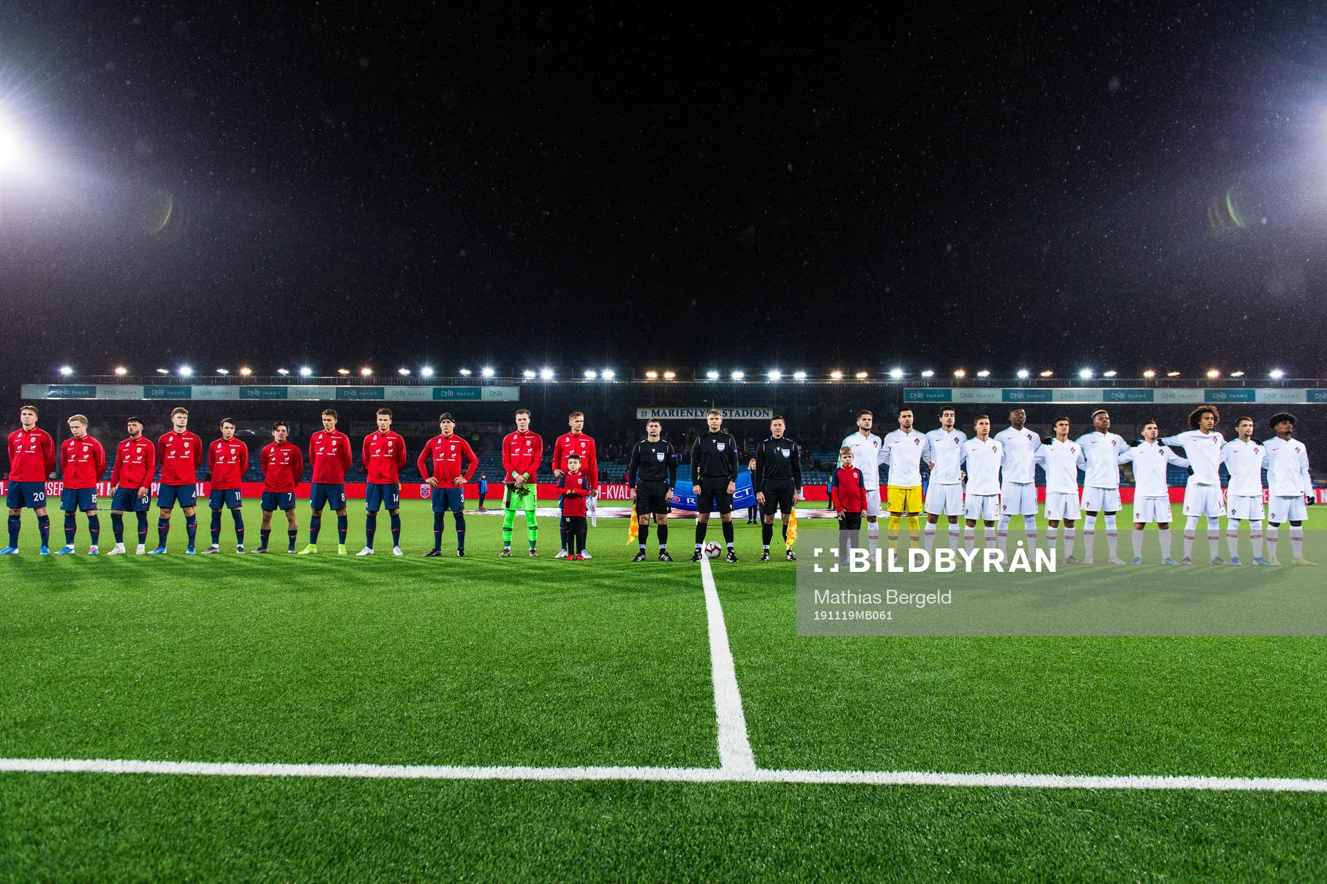 Players of Norway and of Portugal