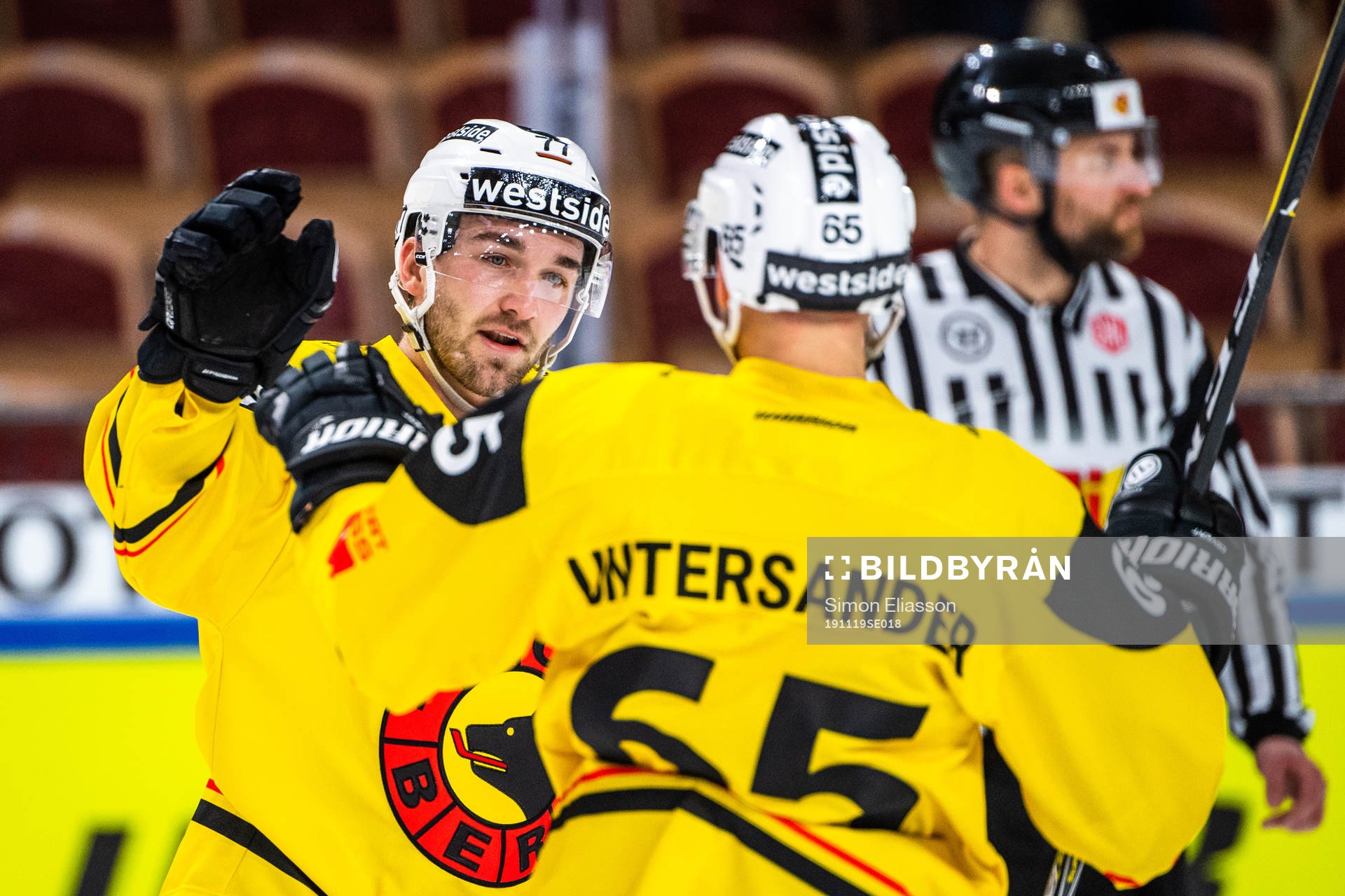 Yanik Burren of SC Bern celebrates the 2-2 goal
