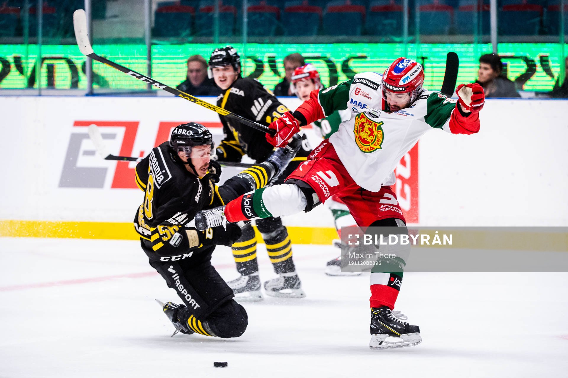 s Robin Jacobsson och Moras Niki Petti