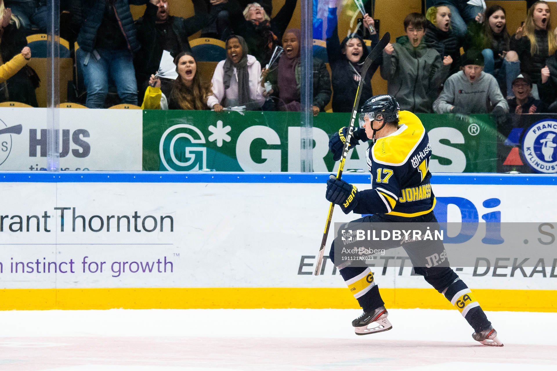 s Emil Johansson jublar