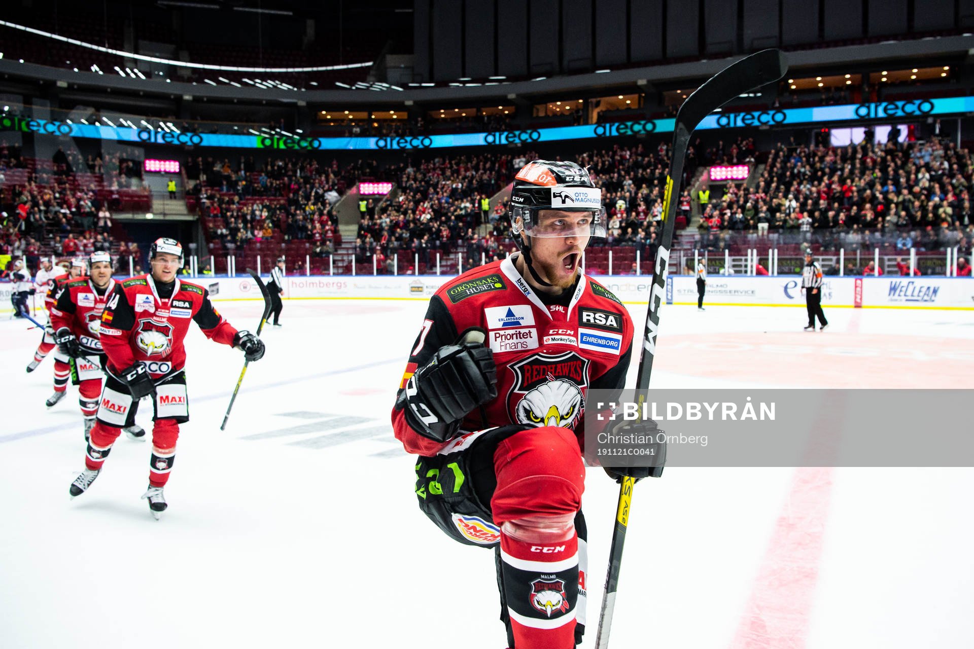 Malmö Redhawks Max Görtz jublar