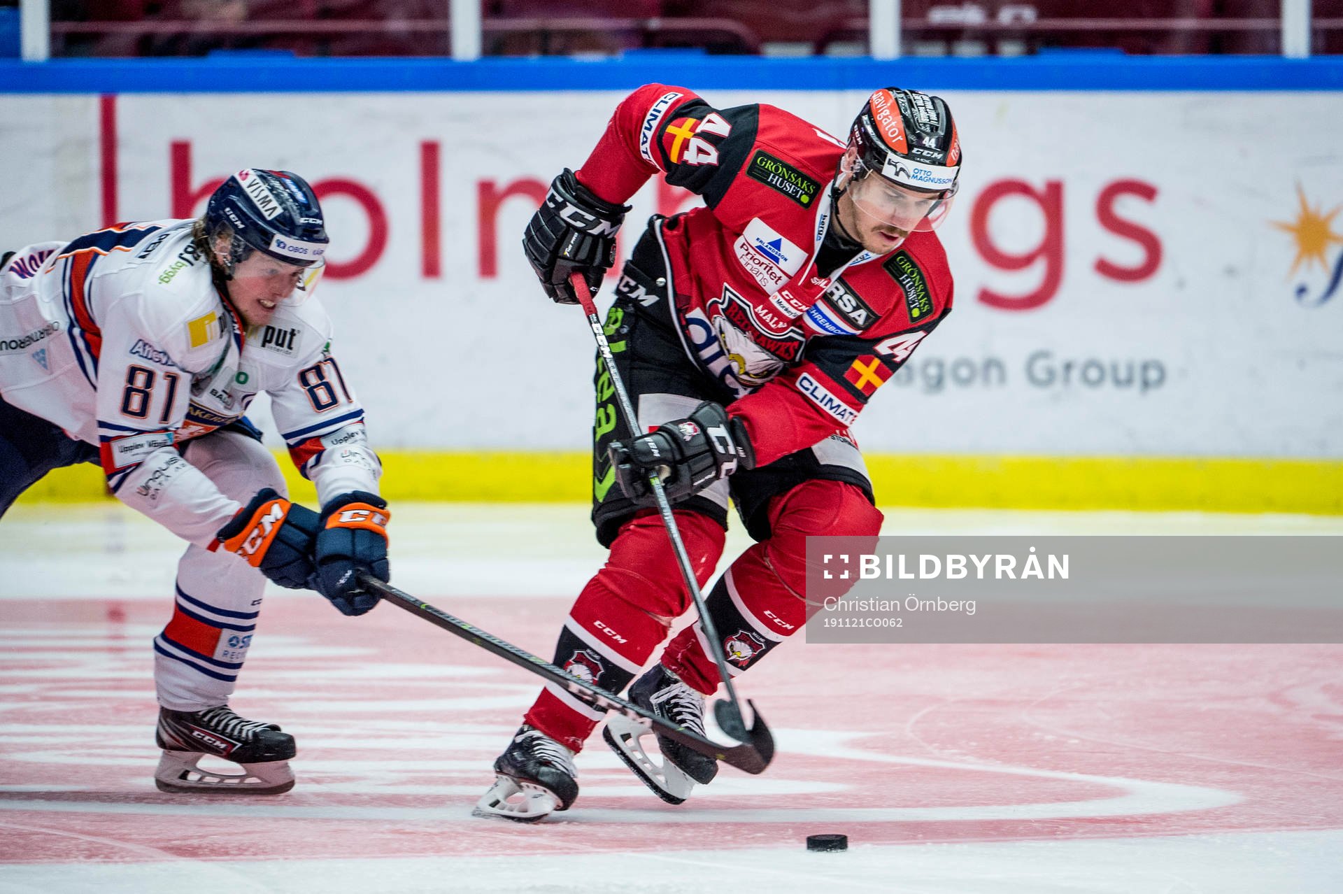 Växjös Fredrik Karlströmmot Malmö Redhawks Jesper
