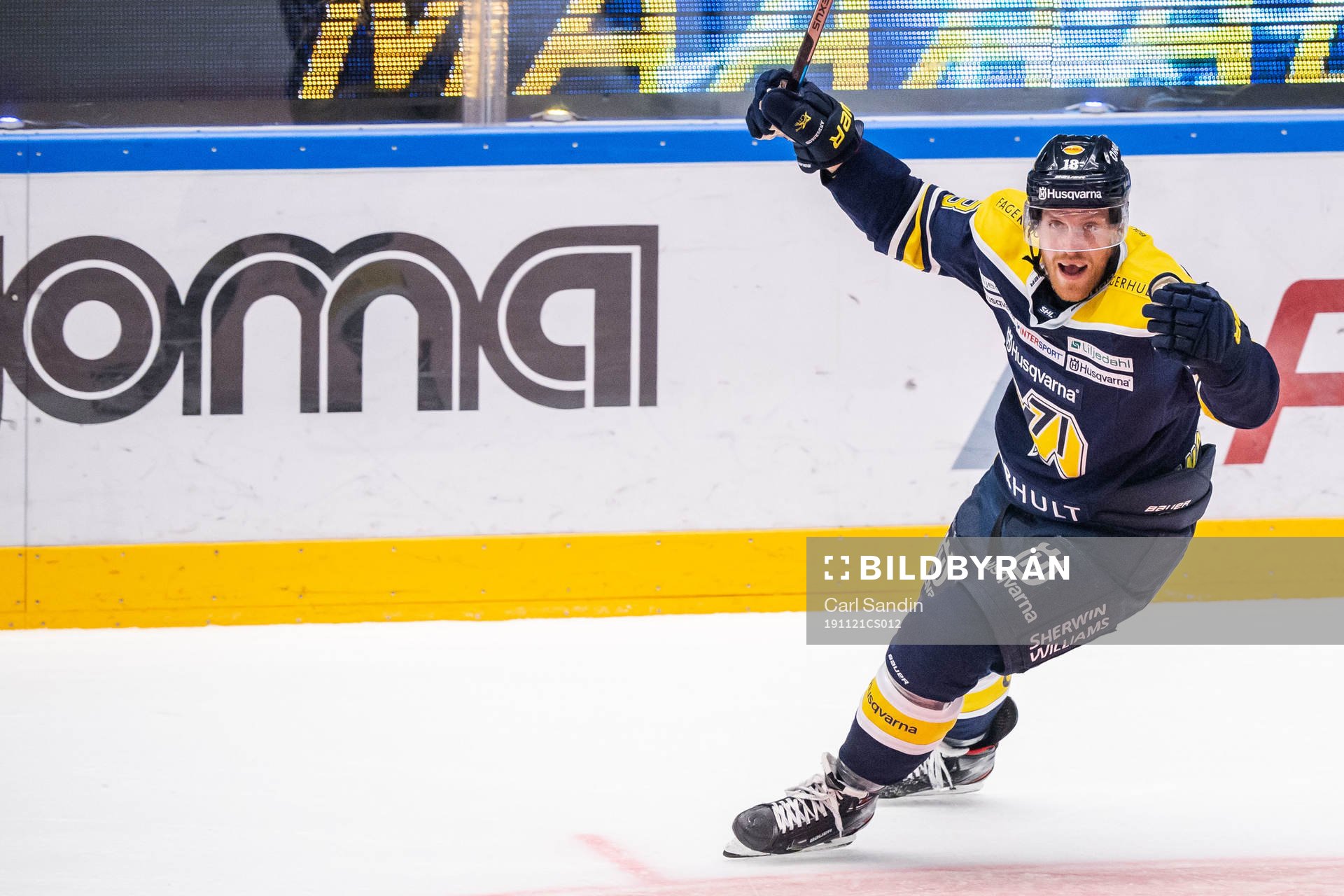s Joakim Andersson jublar
