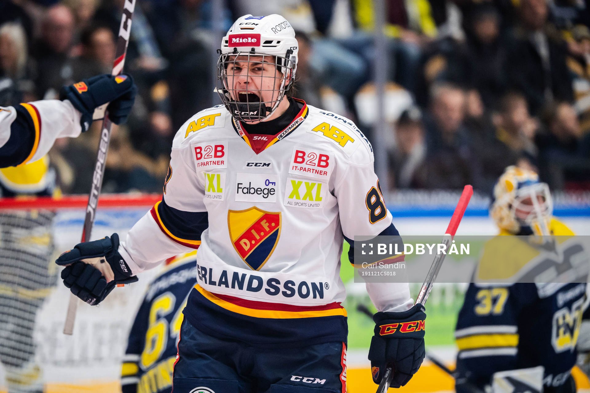 Djurgårdens Alexander Holtz jublar