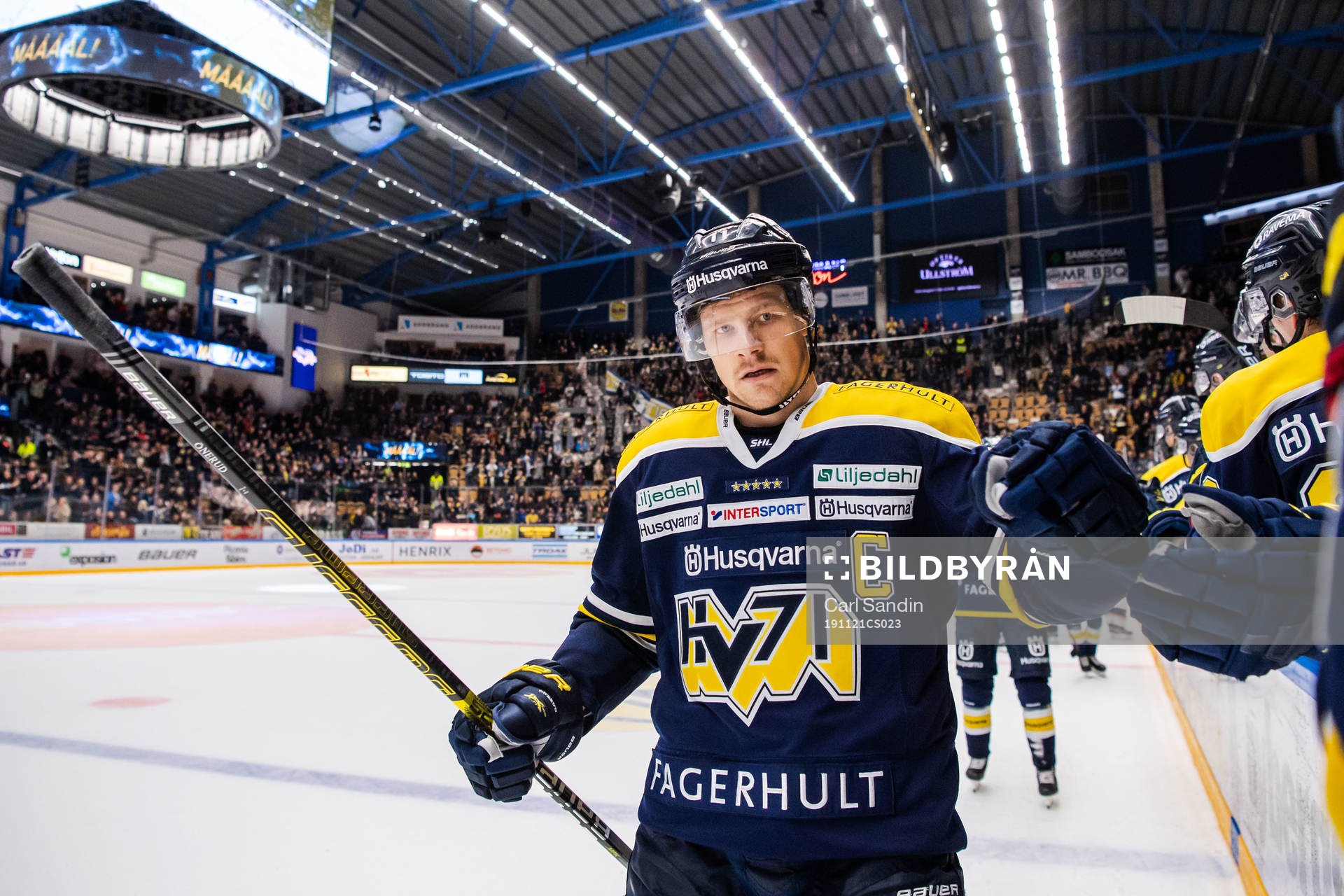 s Simon Önerud jublar
