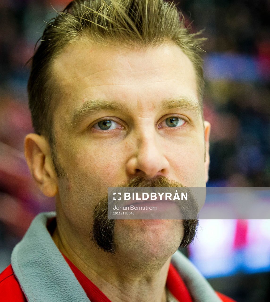 Örebros materialare Emil Kåberg med mustasch