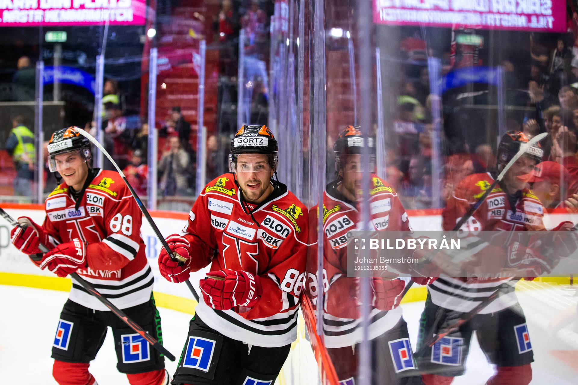 Örebros Joonas Rask och Mathias Bromé jublar