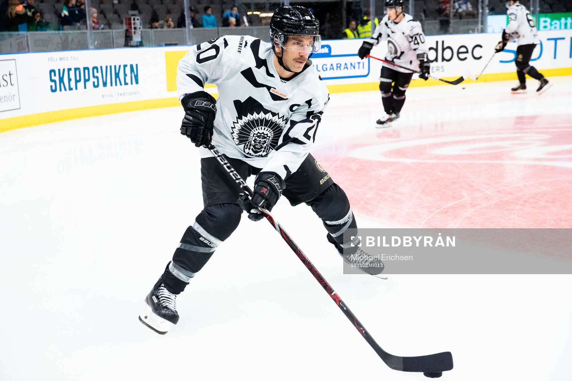 Frölundas Joel Lundqvist innan ishockeymatchen i SHL