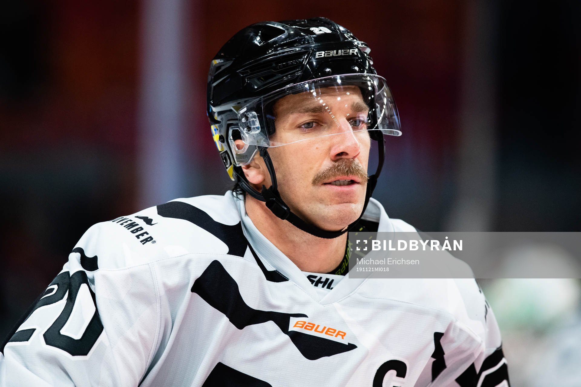 Frölundas Joel Lundqvist innan ishockeymatchen i SHL