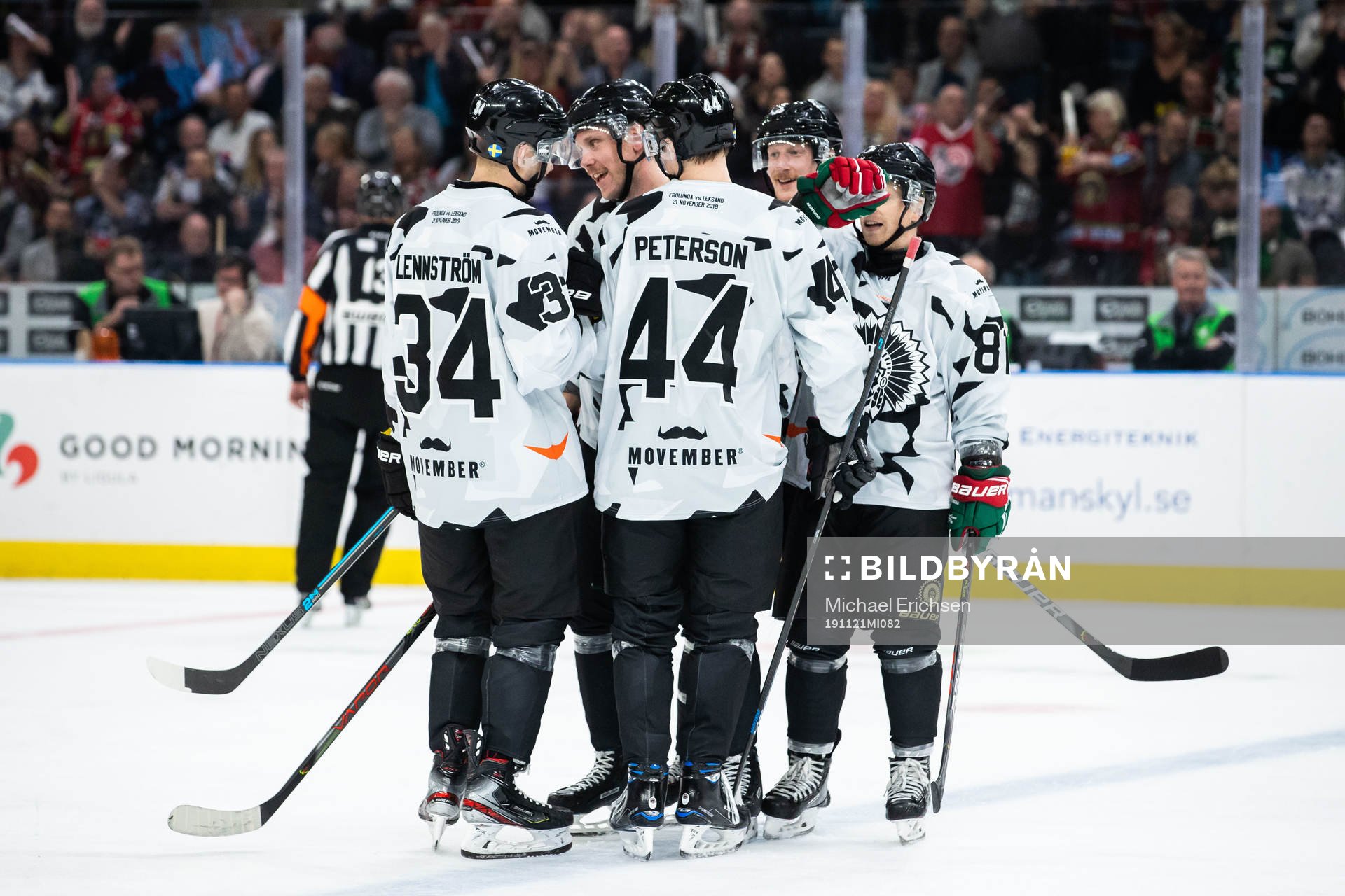 Frölundas Viktor Ekbom jublar med lagkamrater