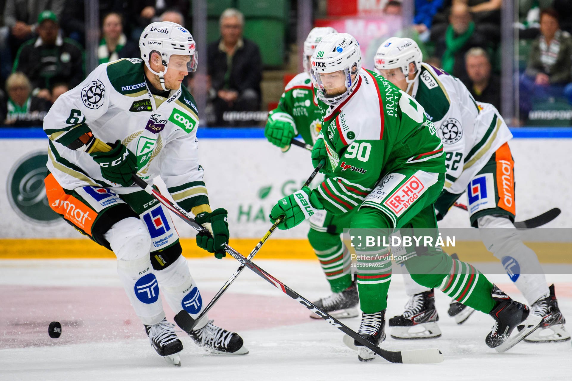 Färjestad Johan Ryno och Rögles Ted Brithén