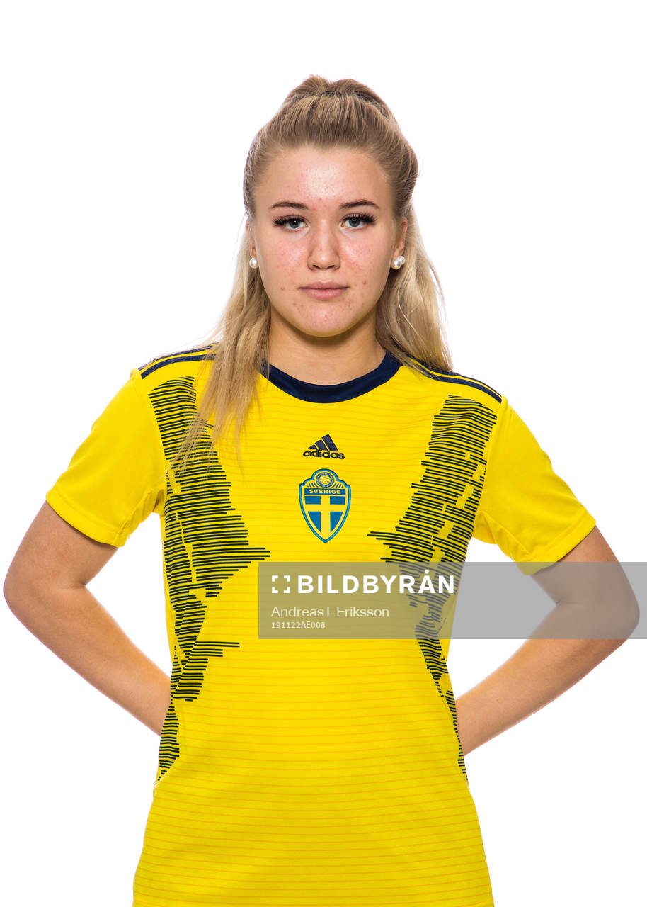 Felicia Jastré Högberg i F16-landslaget