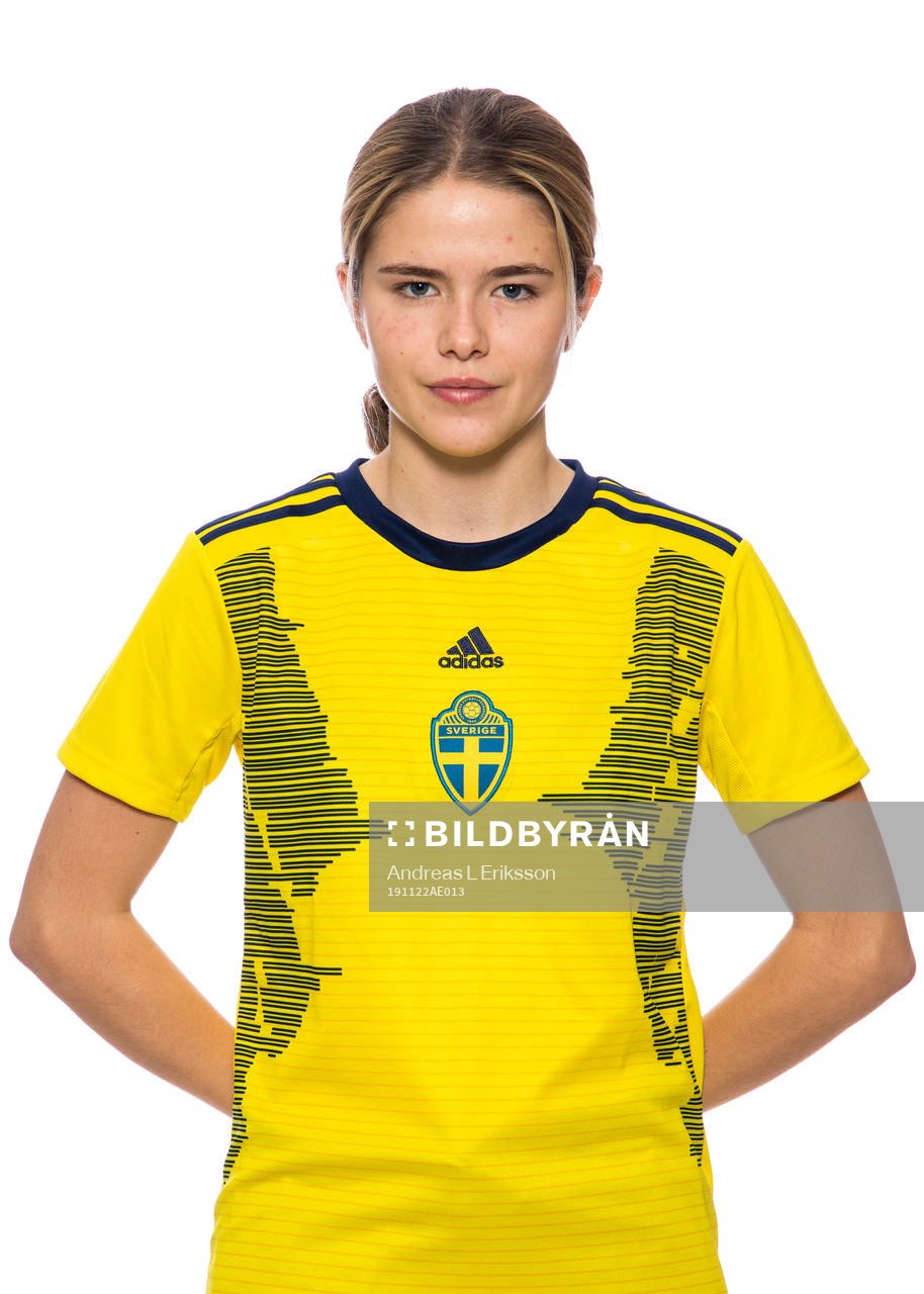 Astrid Norman i F16-landslaget